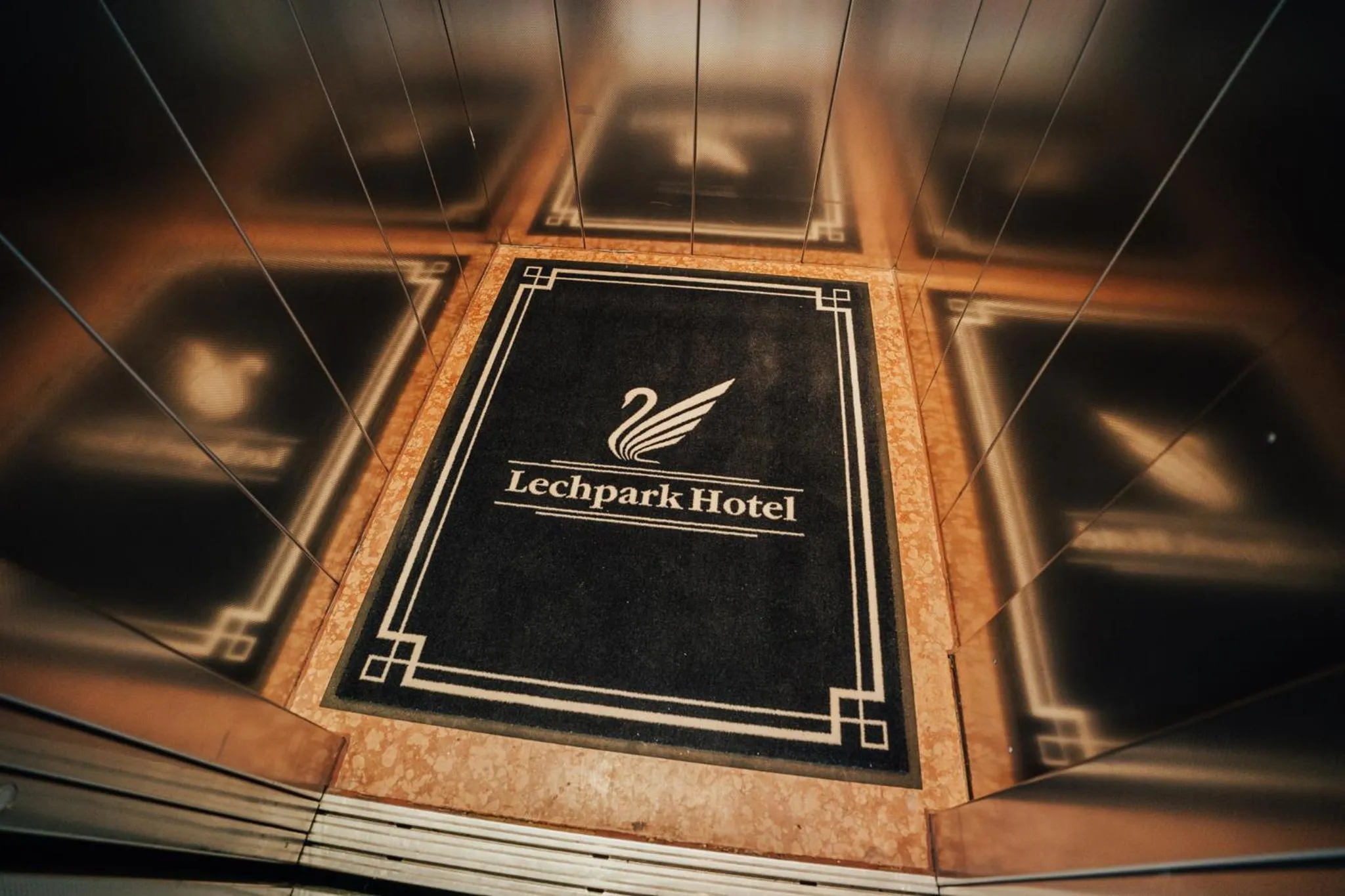 elevator in Lechpark Hotel
