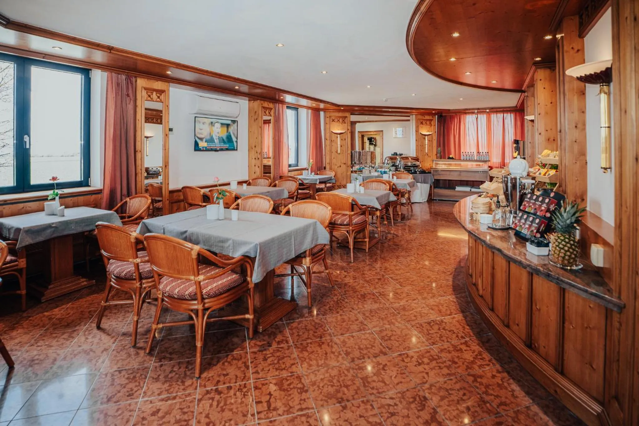 Buffet breakfast in Lechpark Hotel