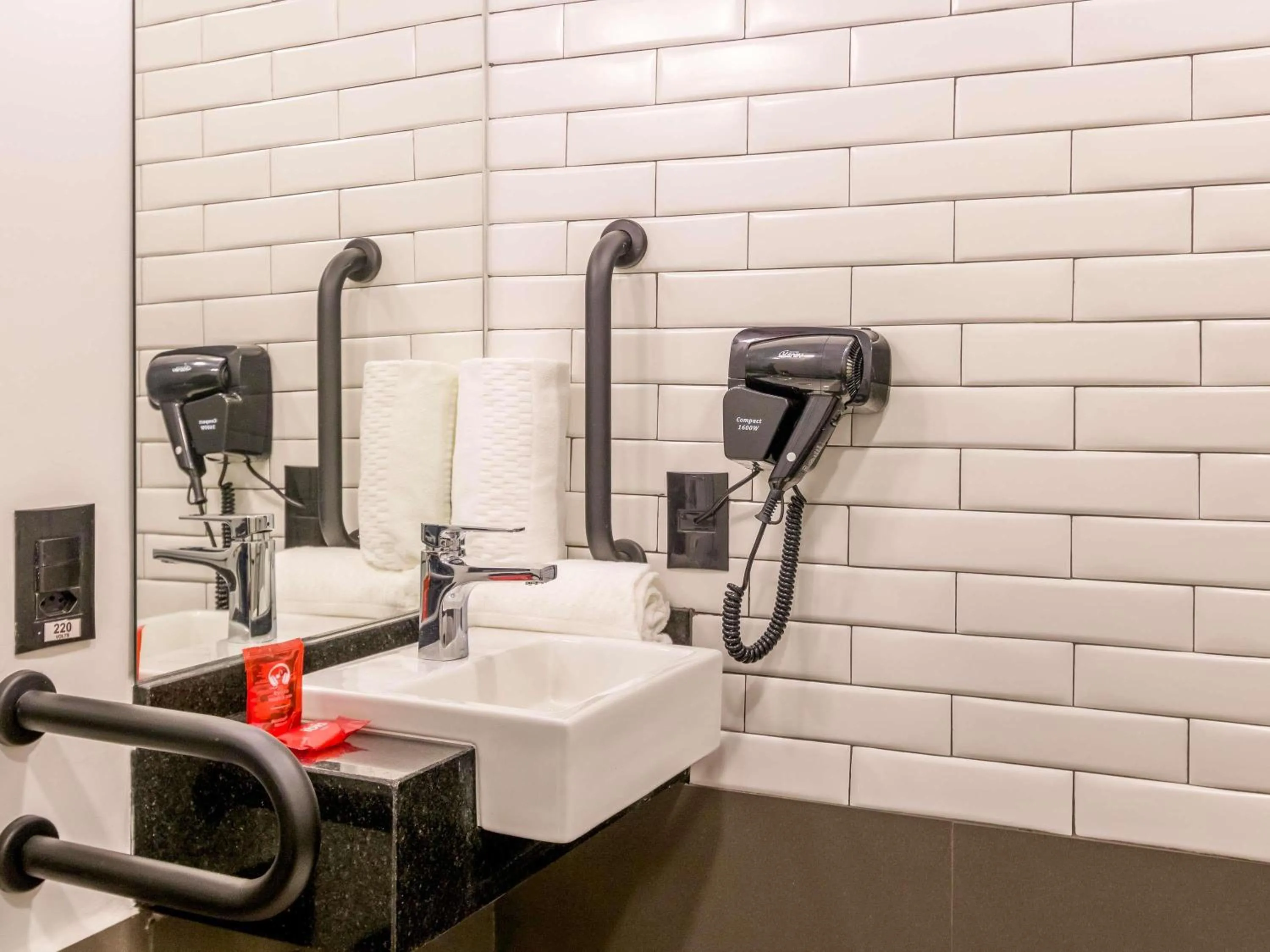 Bedroom in ibis Ribeirao Preto Vila do Golf