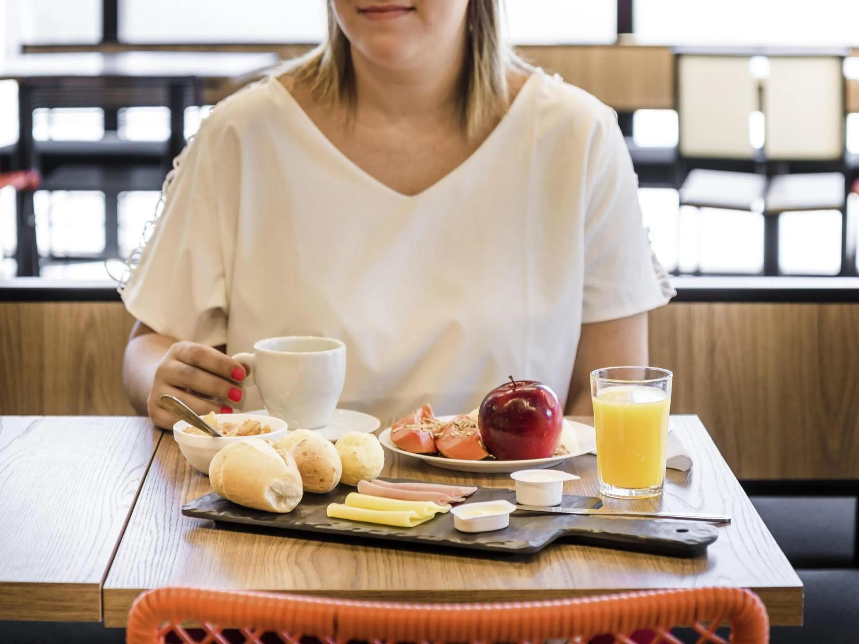 Restaurant/places to eat in ibis Ribeirao Preto Vila do Golf