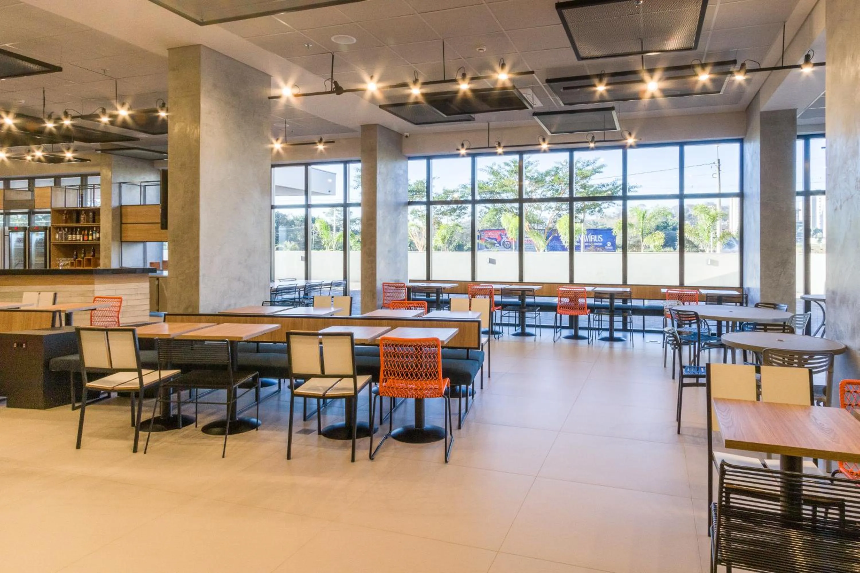 Restaurant/places to eat in ibis Ribeirao Preto Vila do Golf