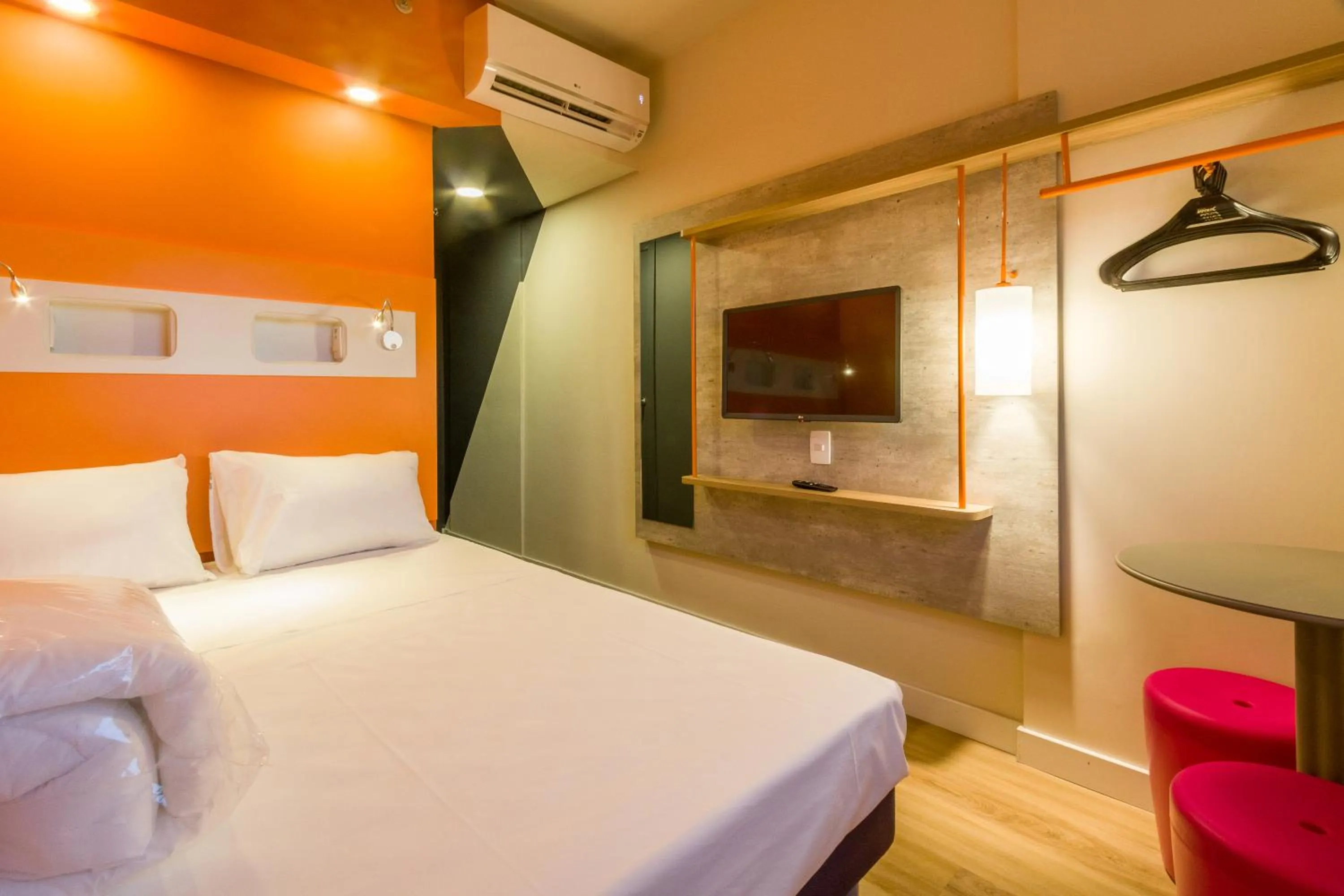 Bedroom, Bed in ibis Budget Ribeirão Preto Vila do Golf