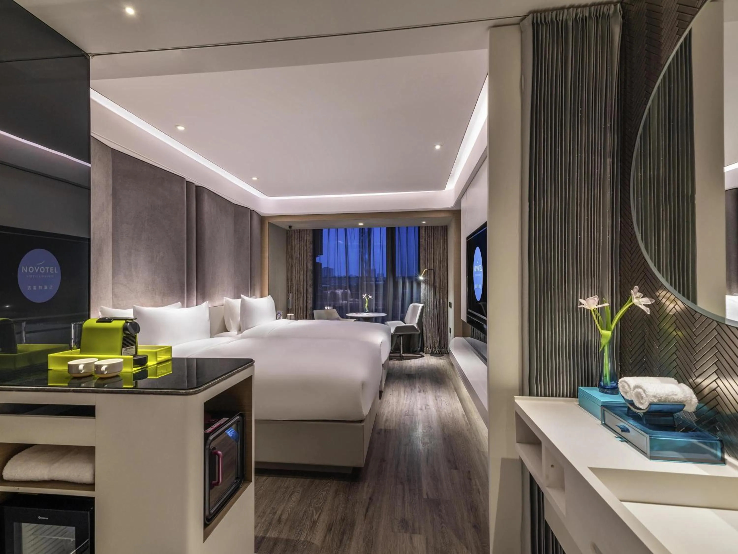 Bedroom, Bed in Novotel Yangzhou City Center