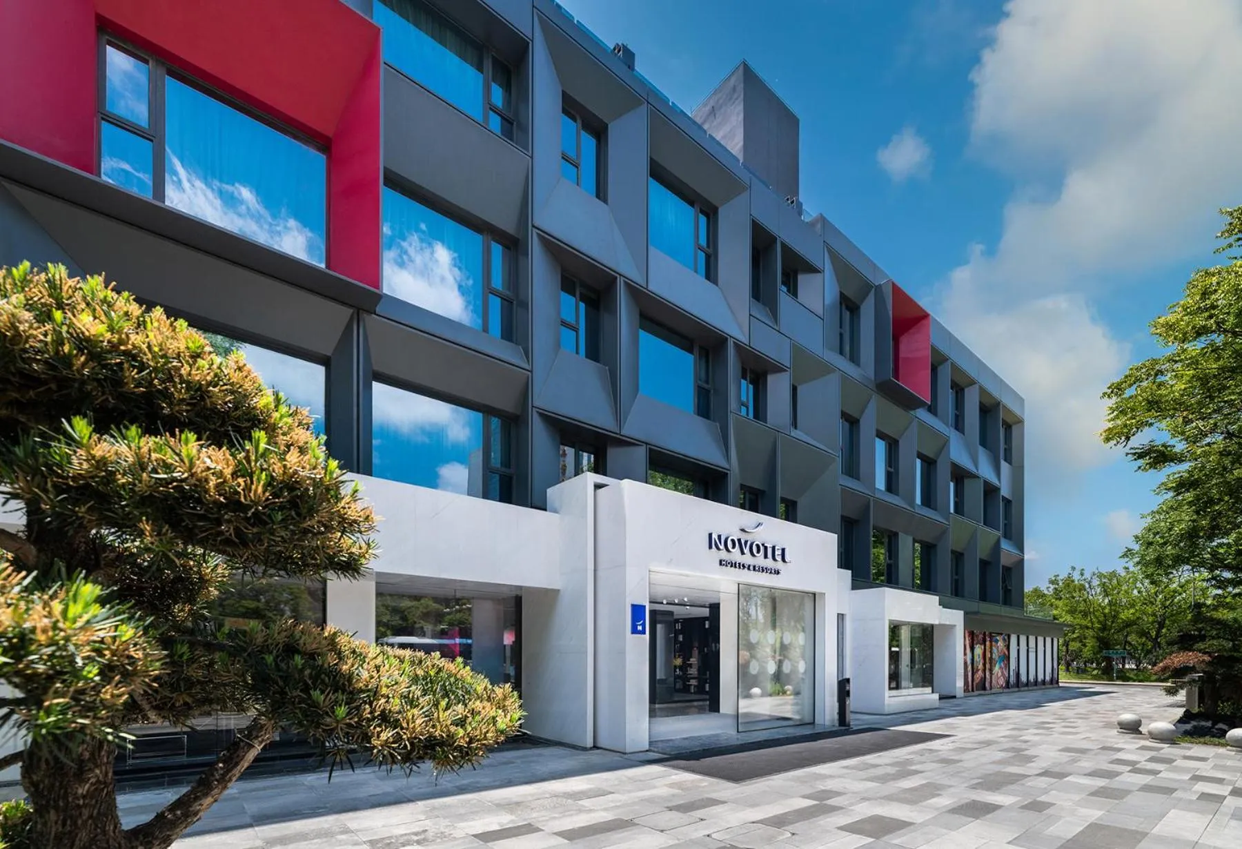 Property building in Novotel Yangzhou City Center