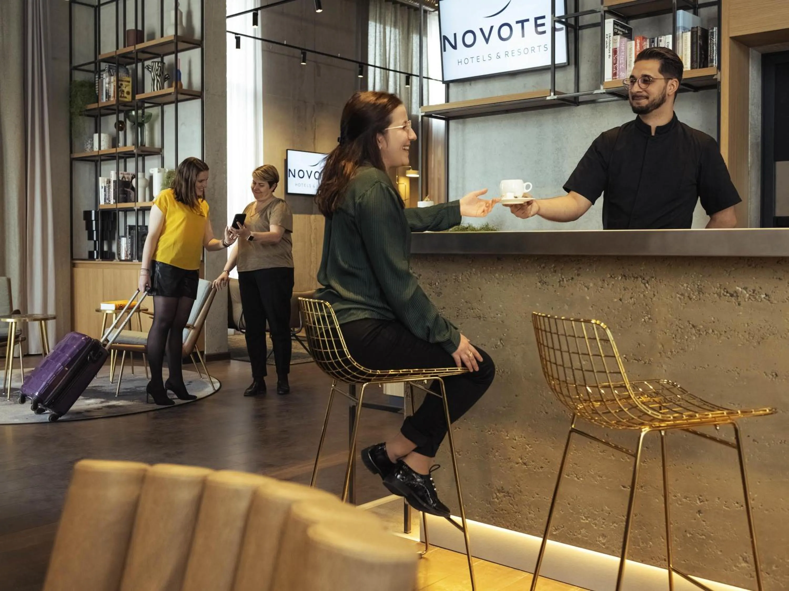 Lounge or bar in Novotel Annemasse Centre - Porte de Genève