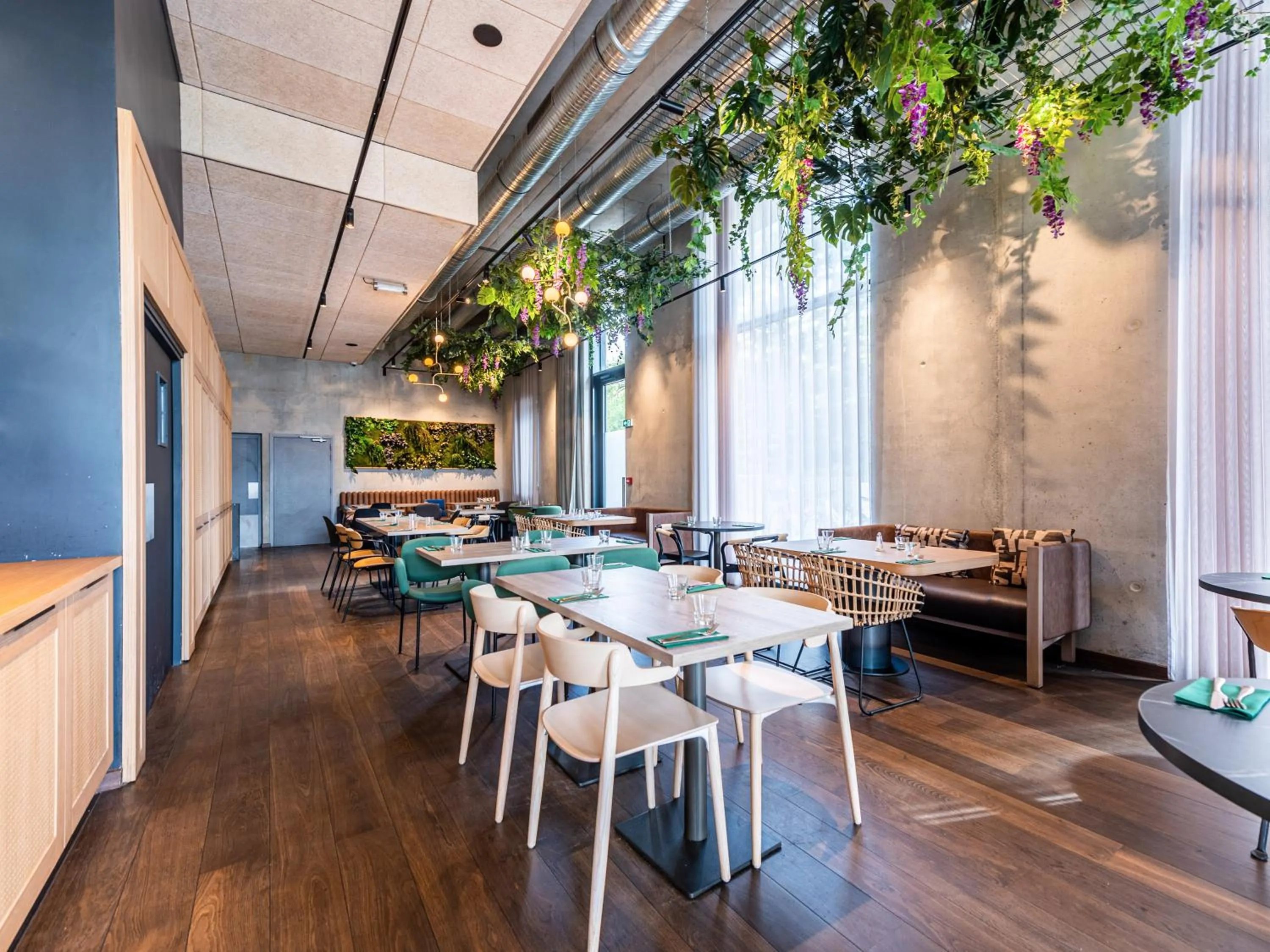 Restaurant/places to eat in Novotel Annemasse Centre - Porte de Genève