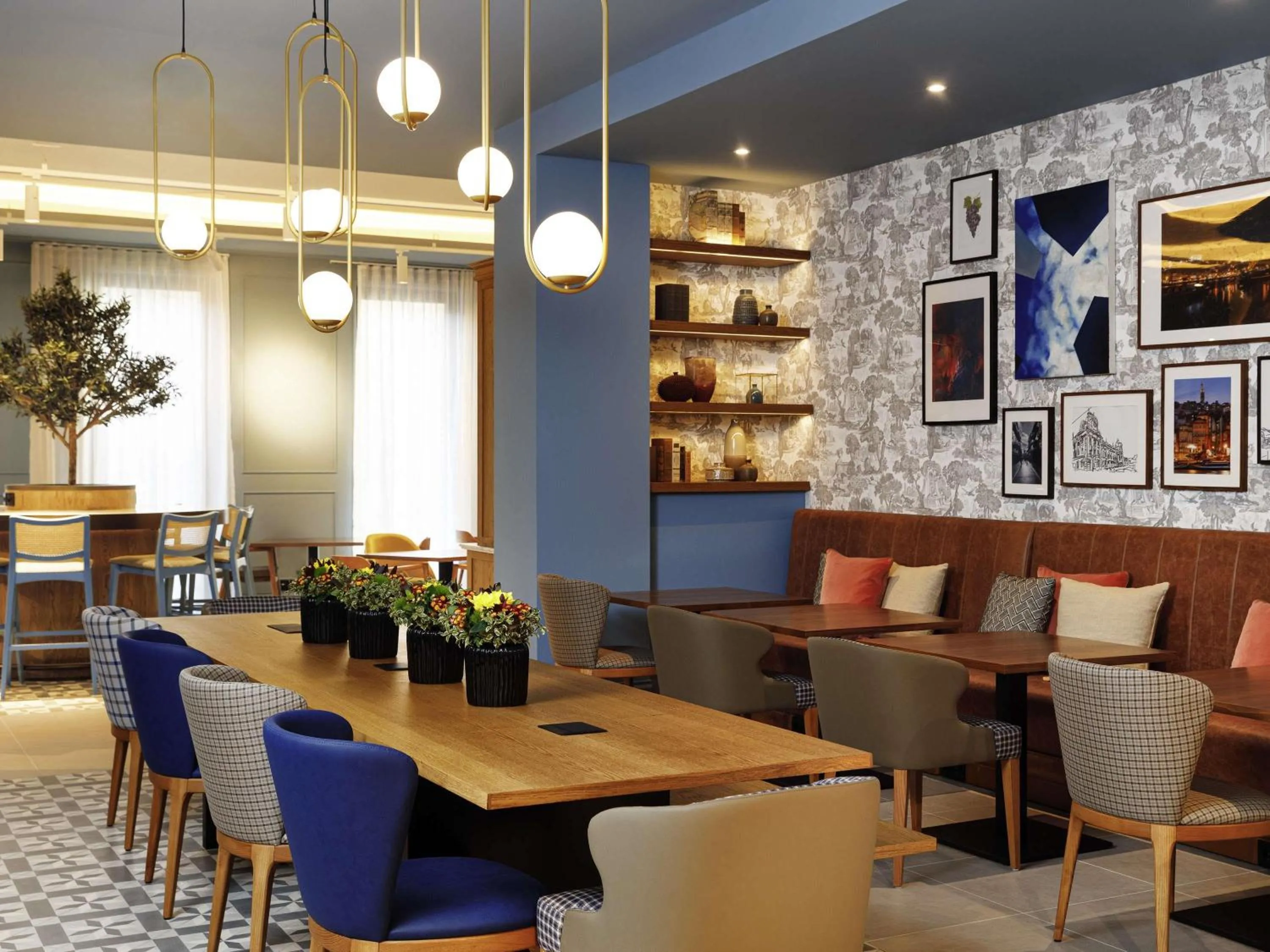 Restaurant/places to eat in Mercure Porto Centro Aliados