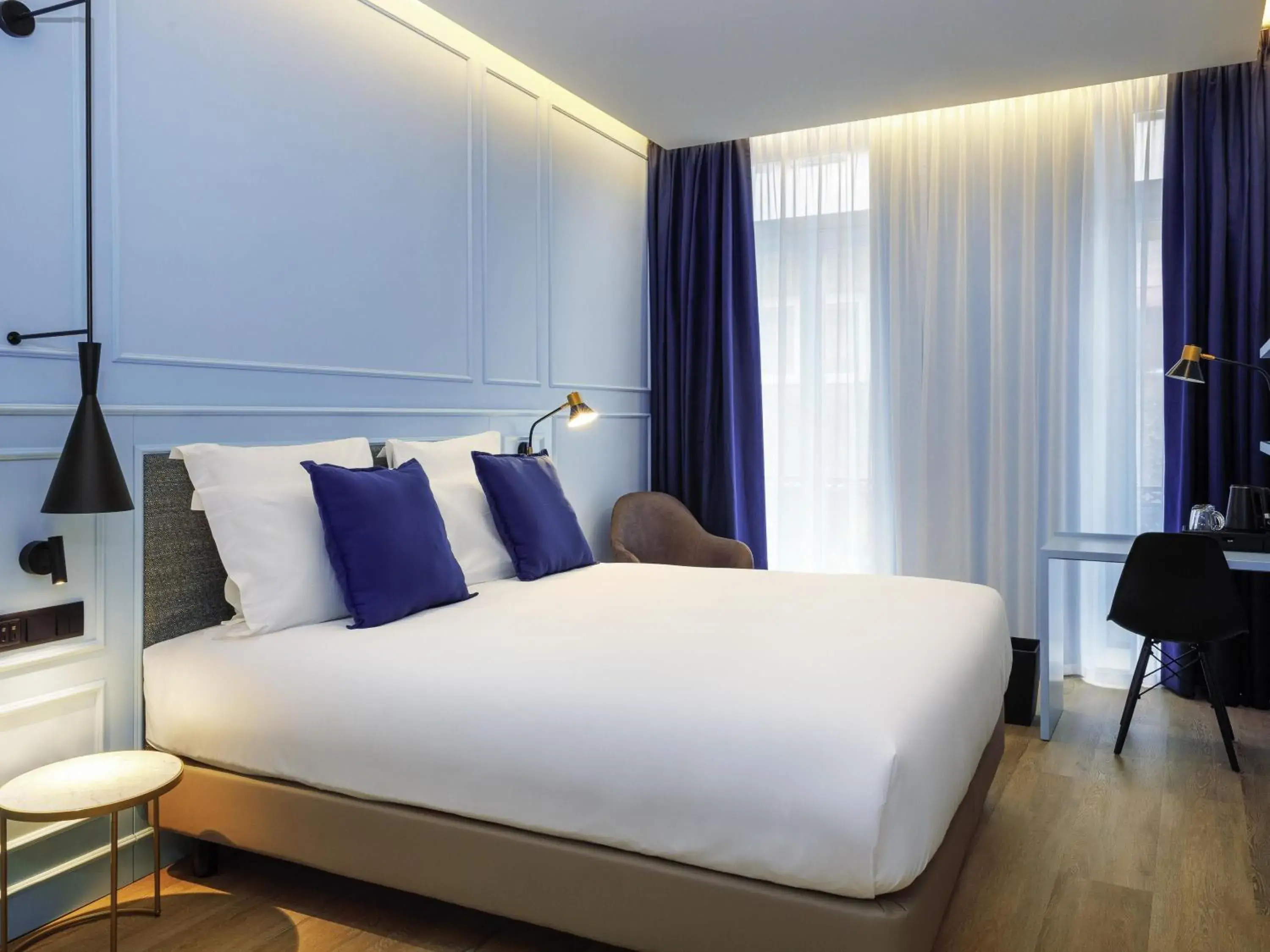 Classic Connecting Room with Double and Twin Beds in Mercure Porto Centro Aliados Classic Connecting Room with Double and Twin Beds in Mercure Porto Centro Aliados