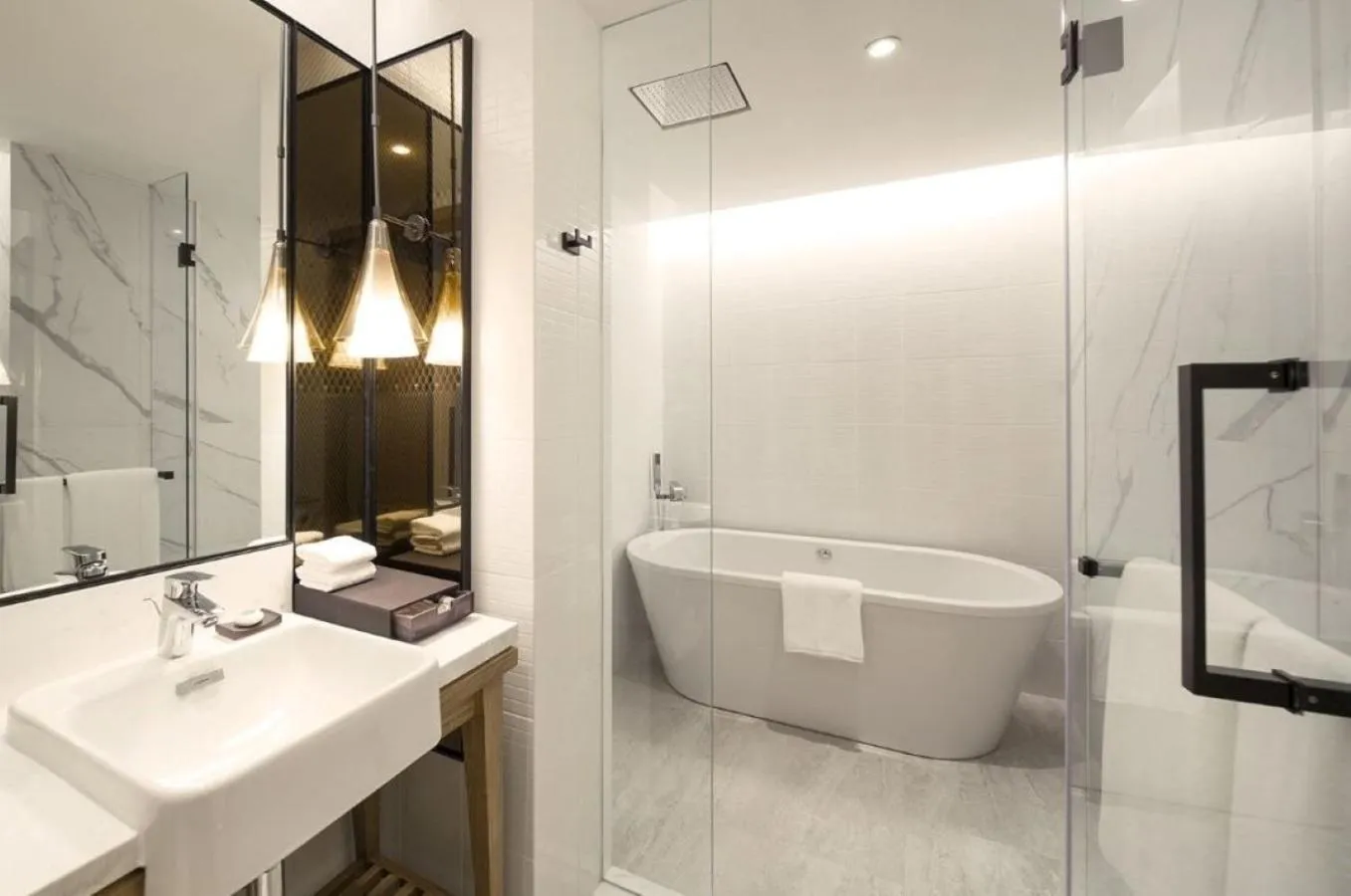 Bath in Homm Sukhumvit34 Bangkok