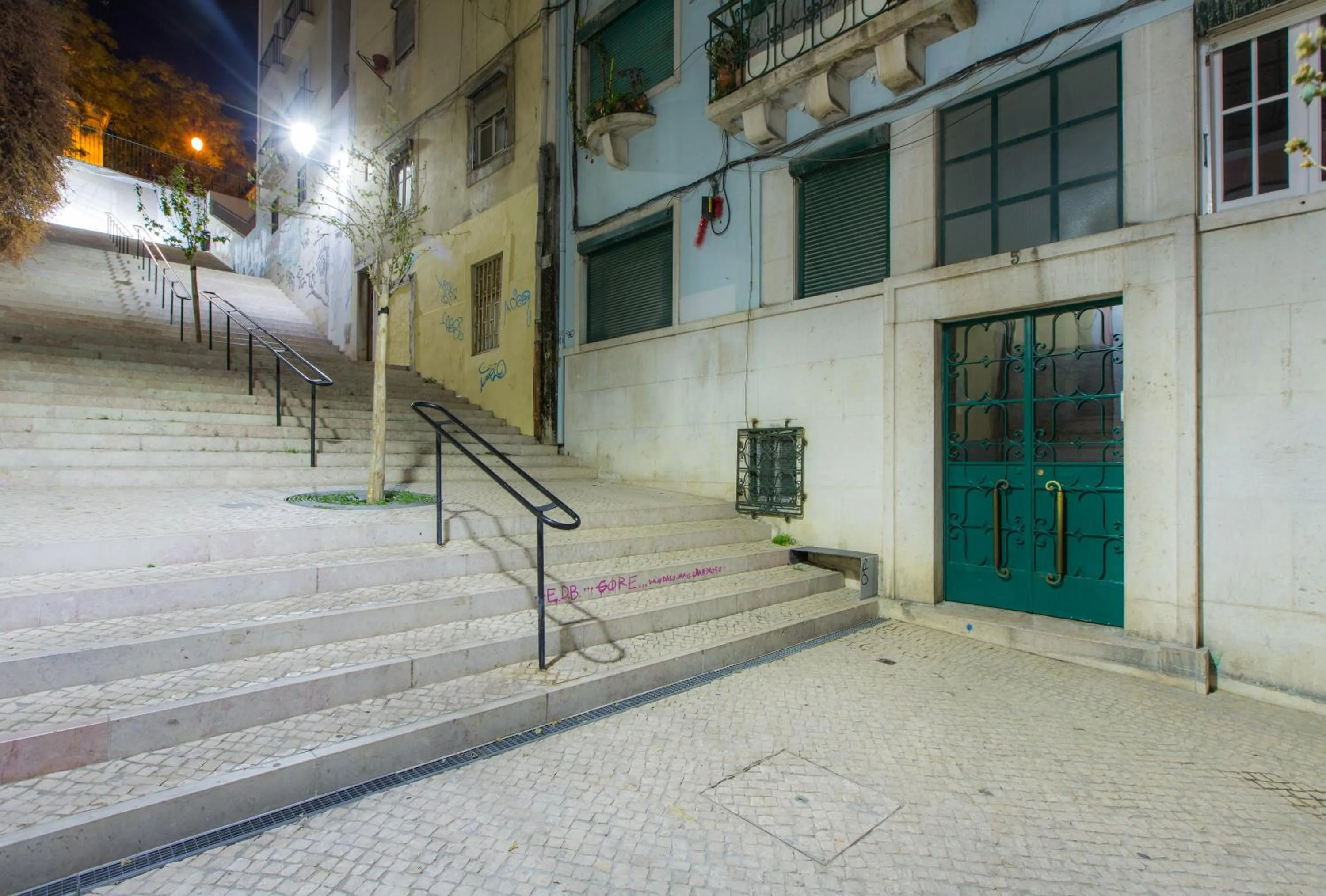 Facade/entrance in Cabral 5 Stars View
