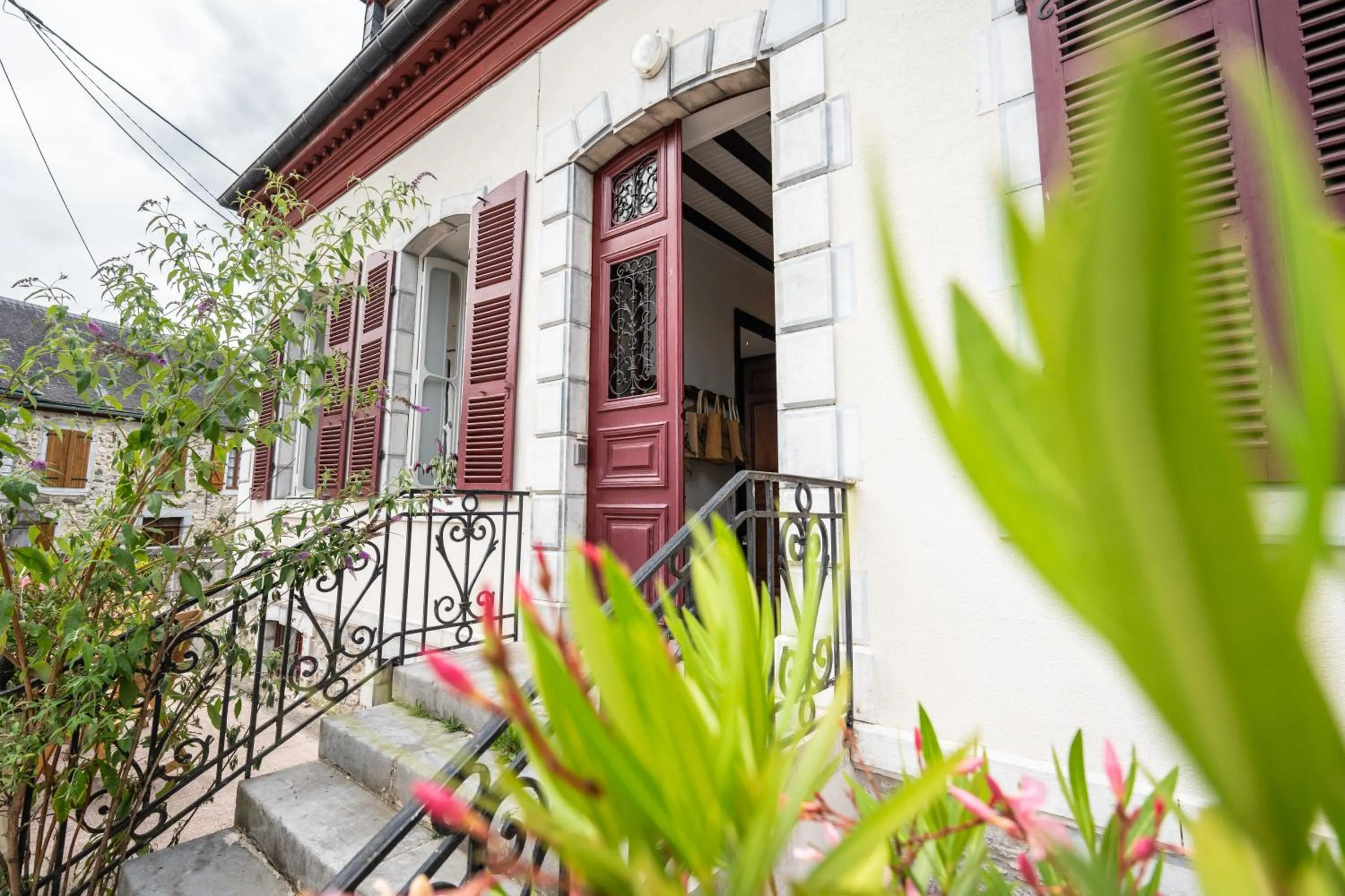 Property building in Chambres d'Hôtes Gaïnaa