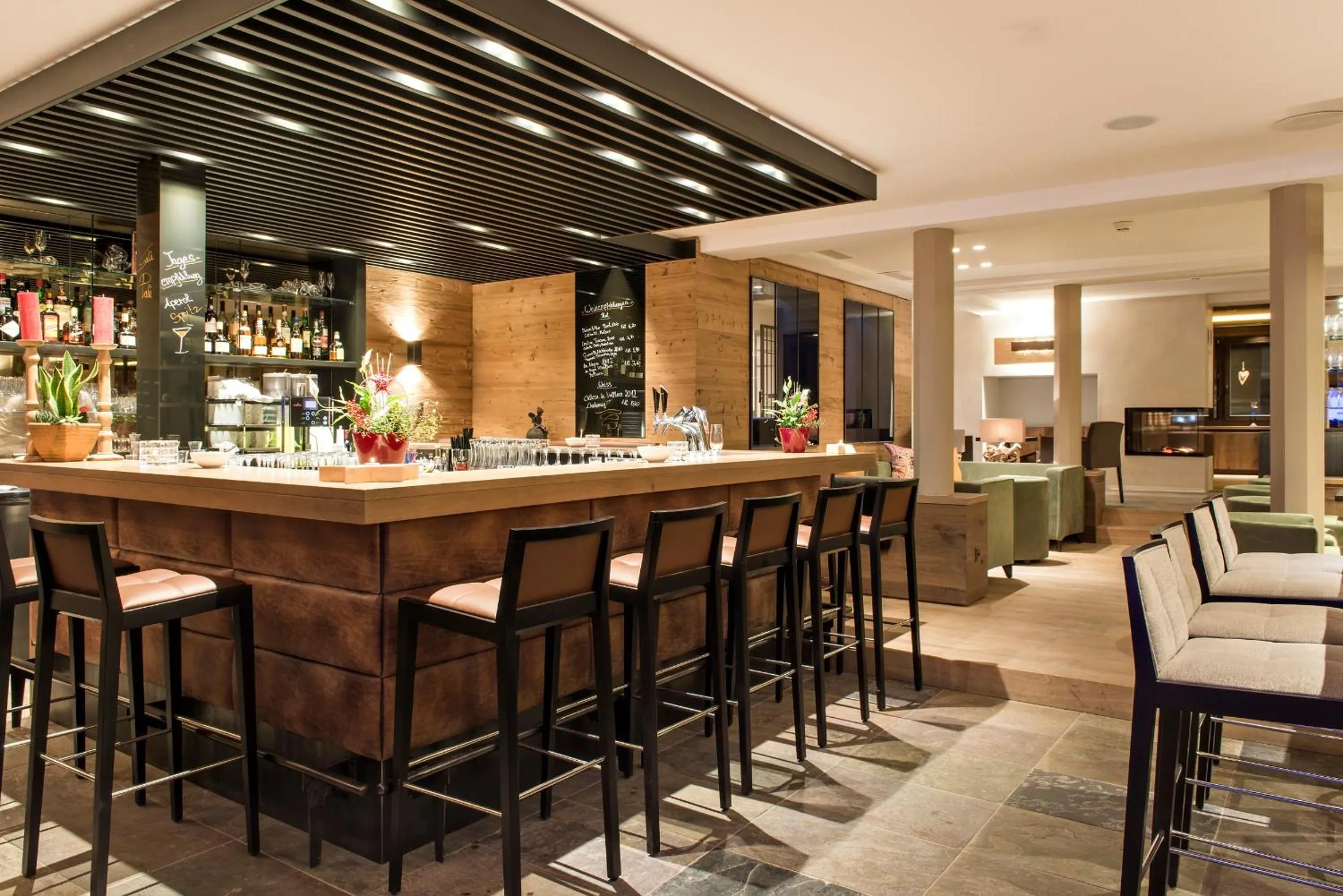 Lounge or bar in Hotel Palü