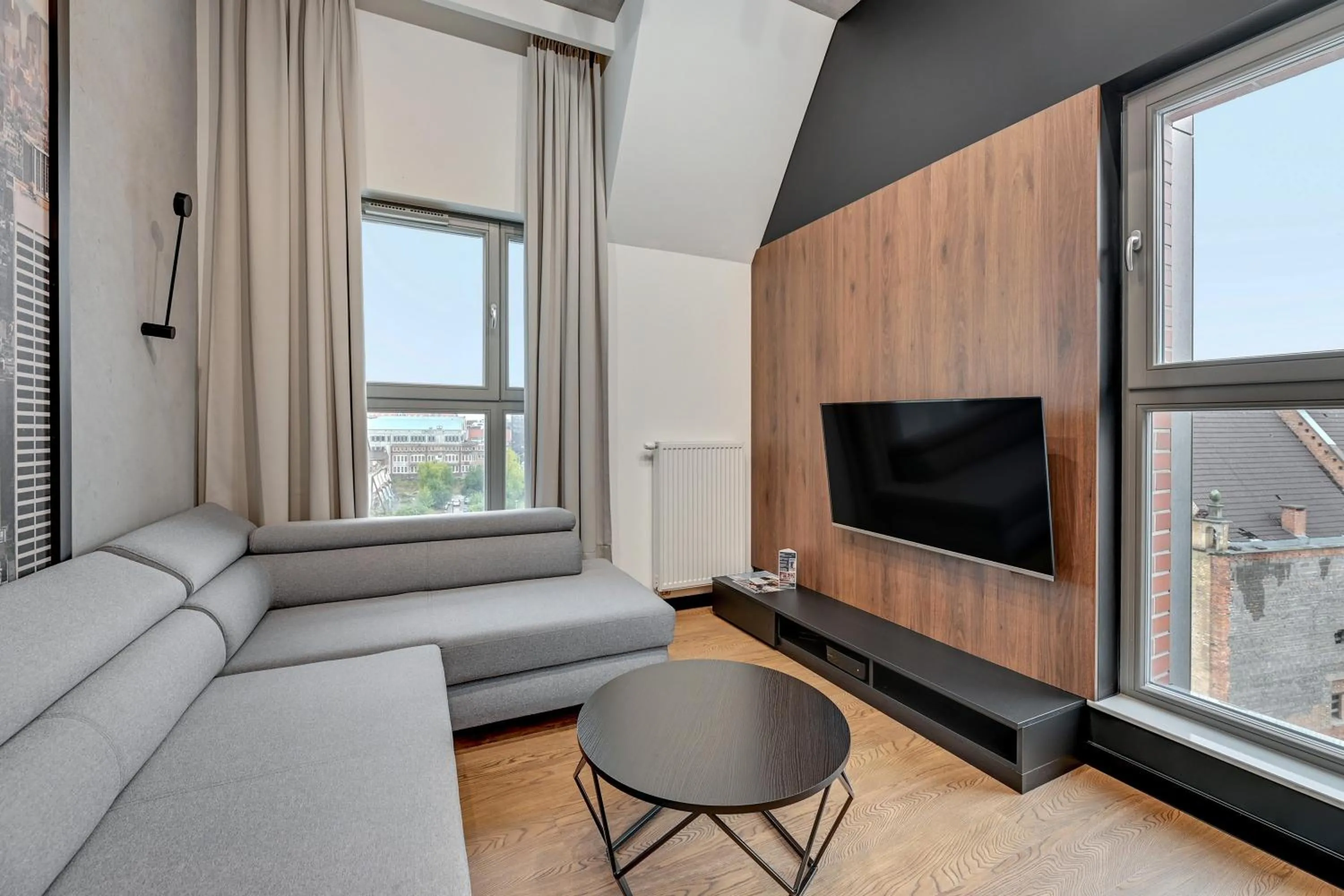 TV and multimedia in GRANO APARTMENTS Gdańsk Residence SPA & Wellness - GRANO APARTMENTS Gdańsk Old Town SPA & Wellness