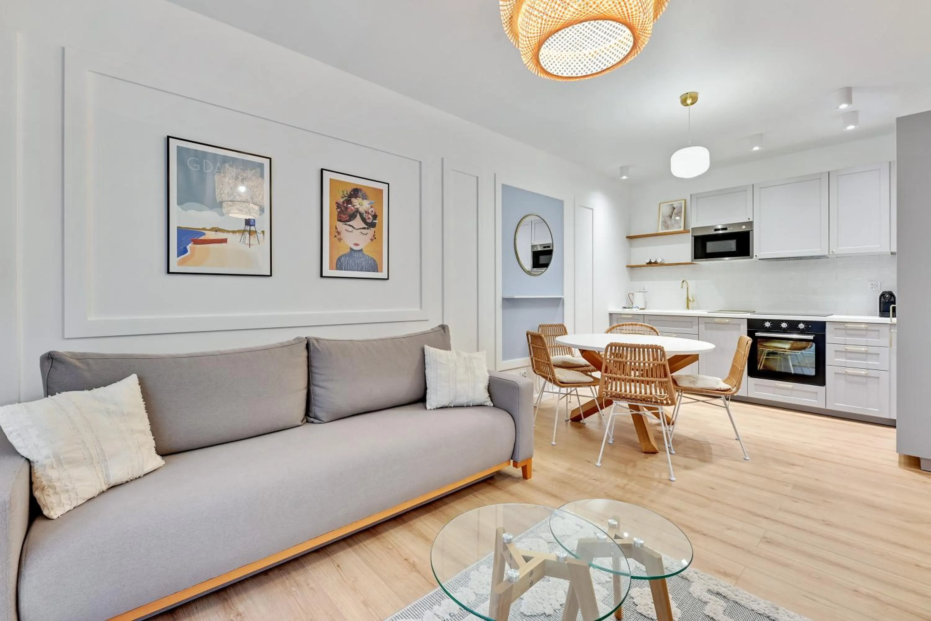 Kitchen or kitchenette in GRANO APARTMENTS Gdańsk Residence SPA & Wellness - GRANO APARTMENTS Gdańsk Old Town SPA & Wellness