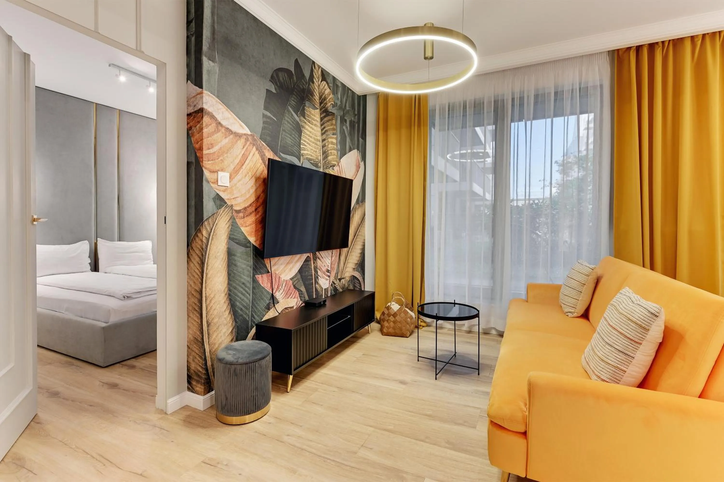 TV and multimedia, Bed in GRANO APARTMENTS Gdańsk Residence SPA & Wellness - GRANO APARTMENTS Gdańsk Old Town SPA & Wellness