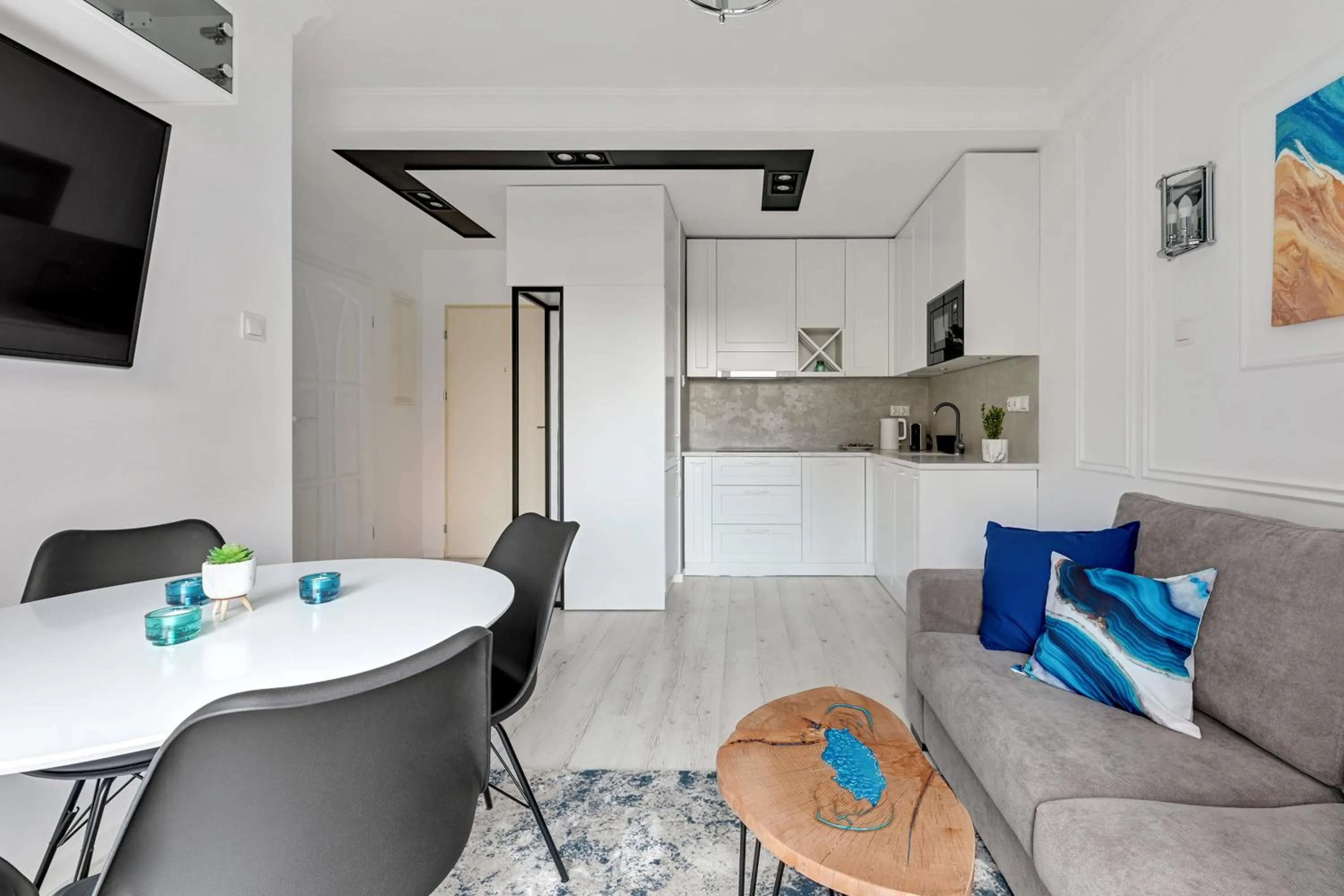 TV and multimedia in GRANO APARTMENTS Gdańsk Residence SPA & Wellness - GRANO APARTMENTS Gdańsk Old Town SPA & Wellness