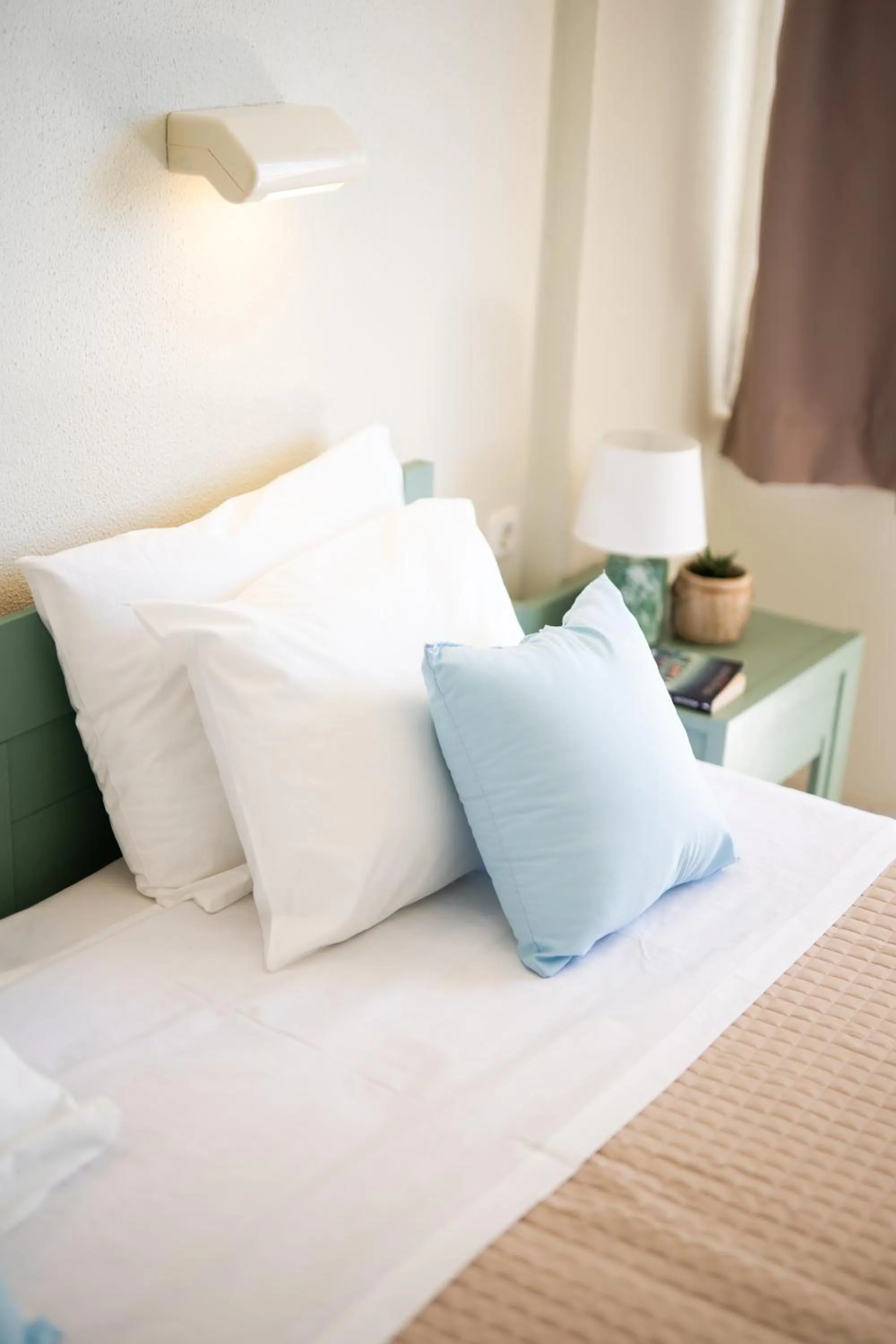 Bed in Ostria Studios