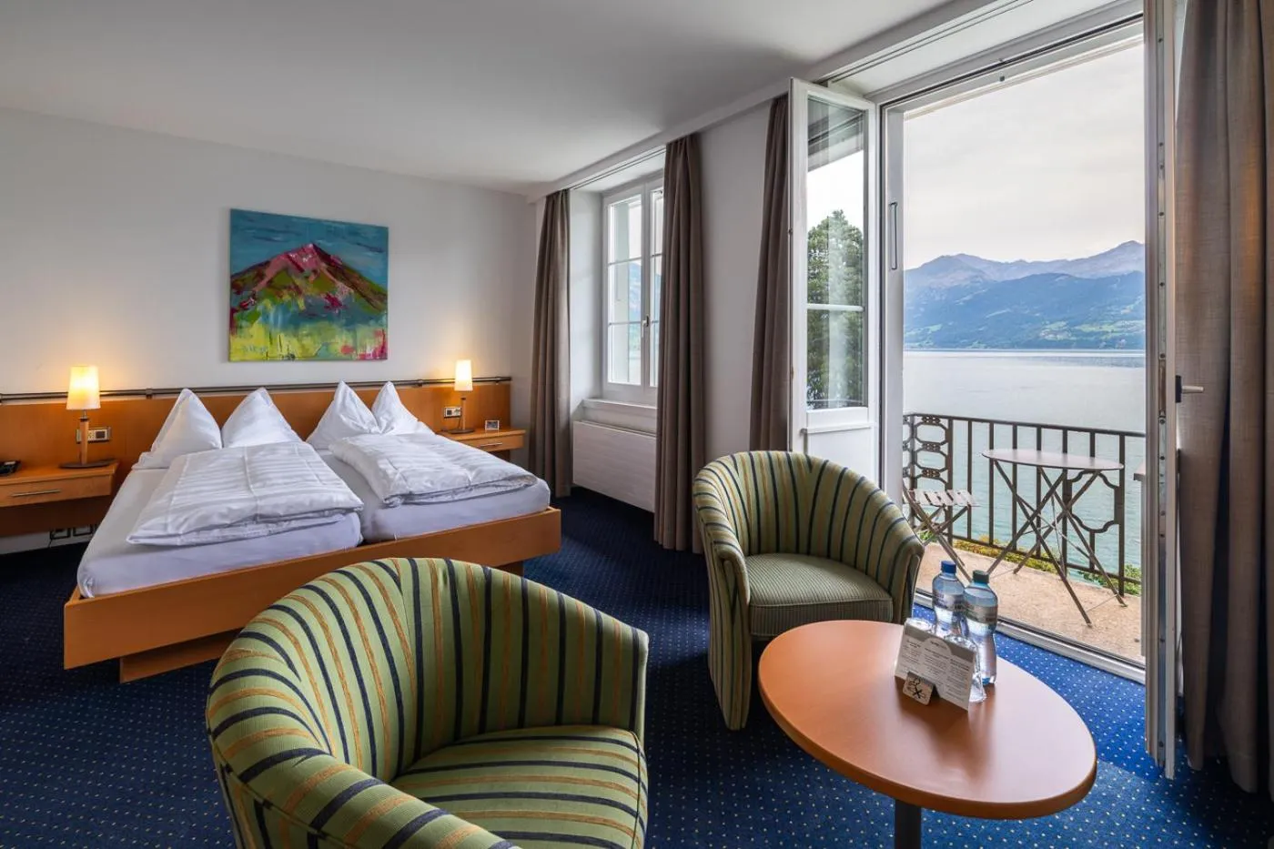 Bed in Parkhotel Gunten – Beach & Spa