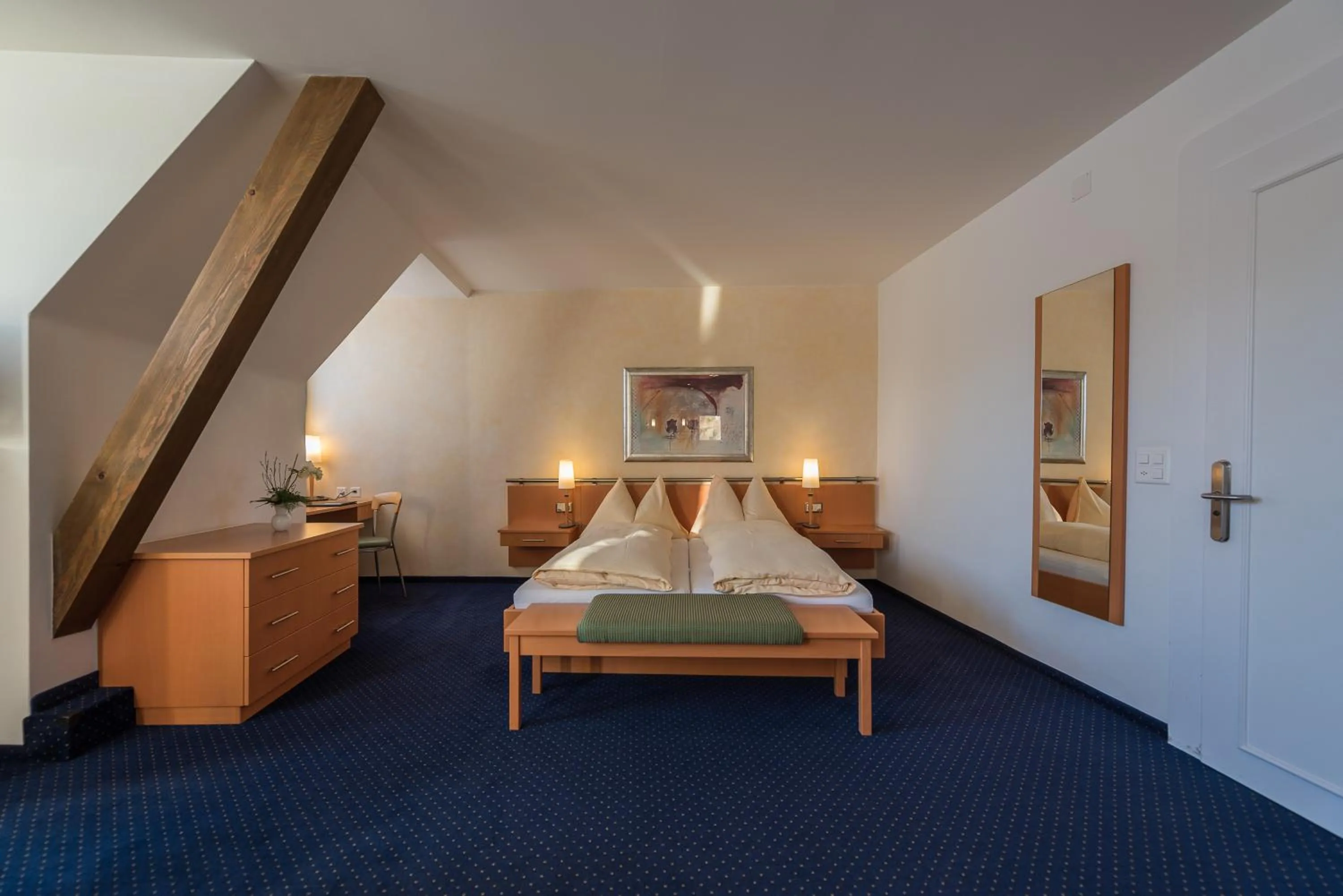 Photo of the whole room, Bed in Parkhotel Gunten – Beach & Spa