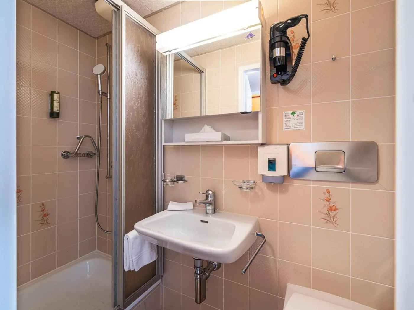 Bathroom in Parkhotel Gunten – Beach & Spa