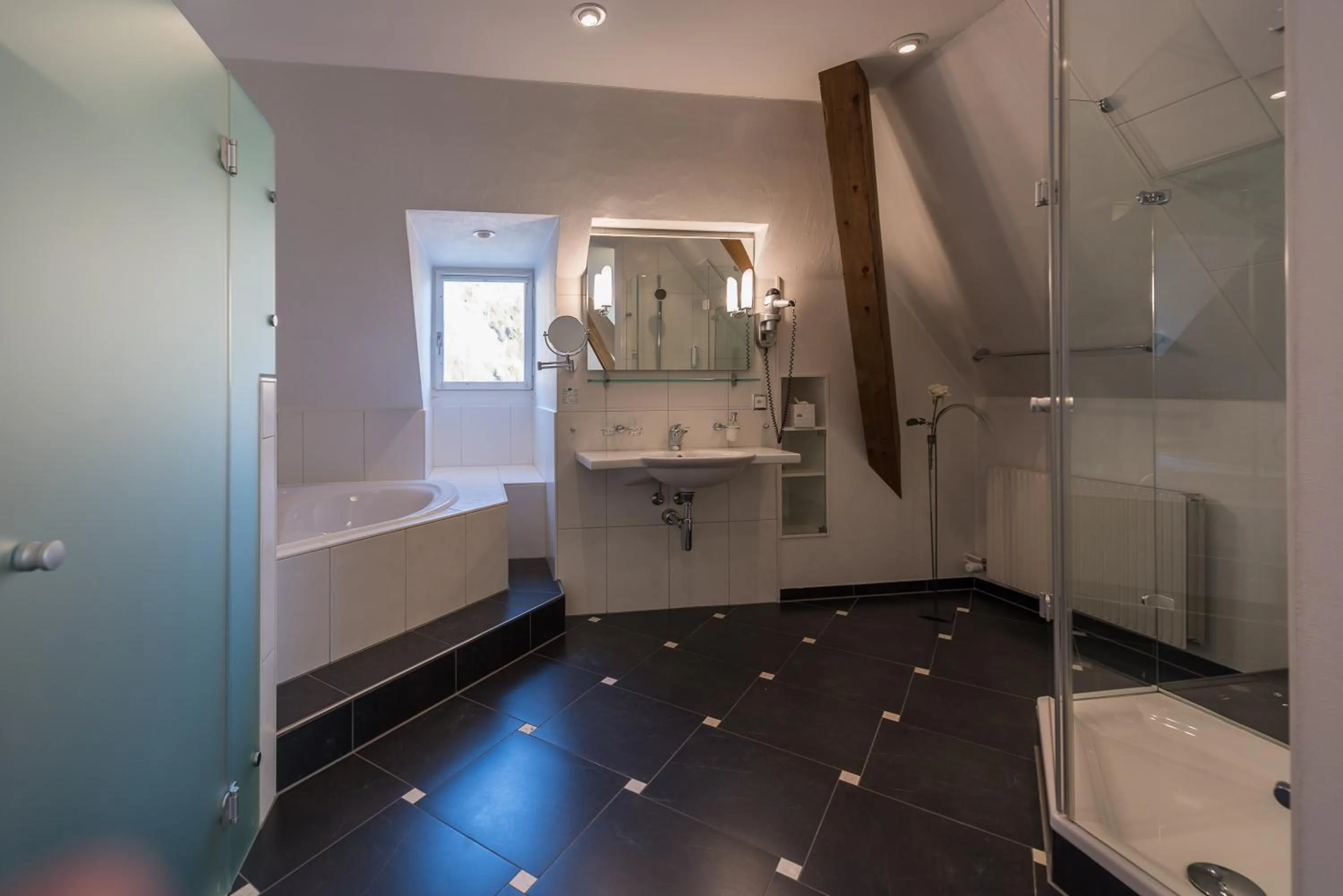 Bathroom in Parkhotel Gunten – Beach & Spa