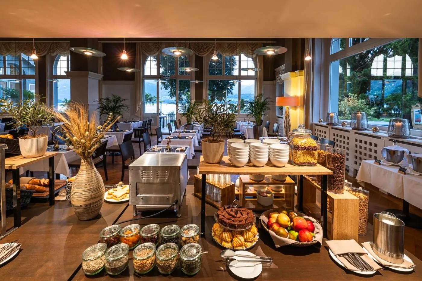 Breakfast in Parkhotel Gunten – Beach & Spa