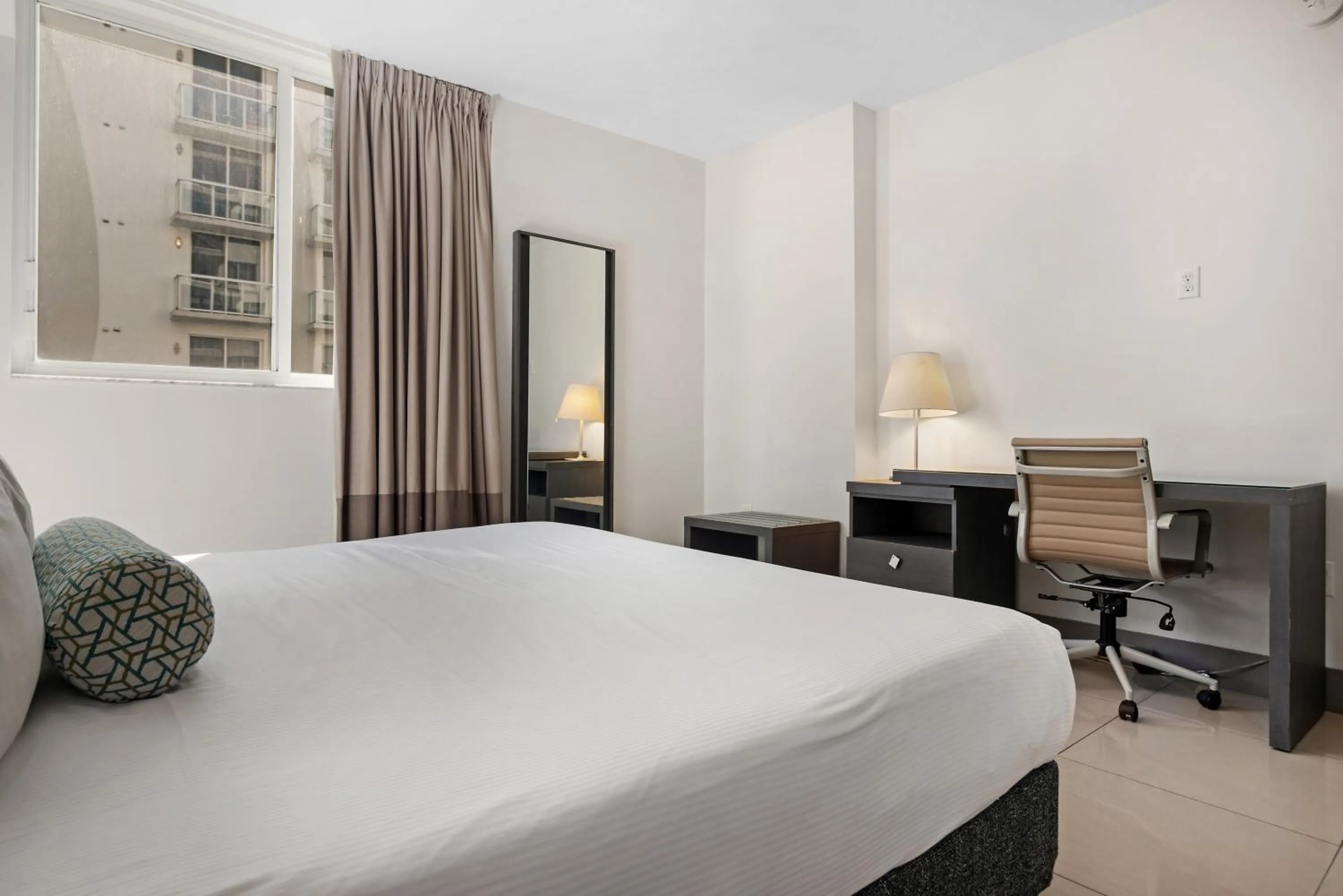 Bed in Roami at Habitat Brickell