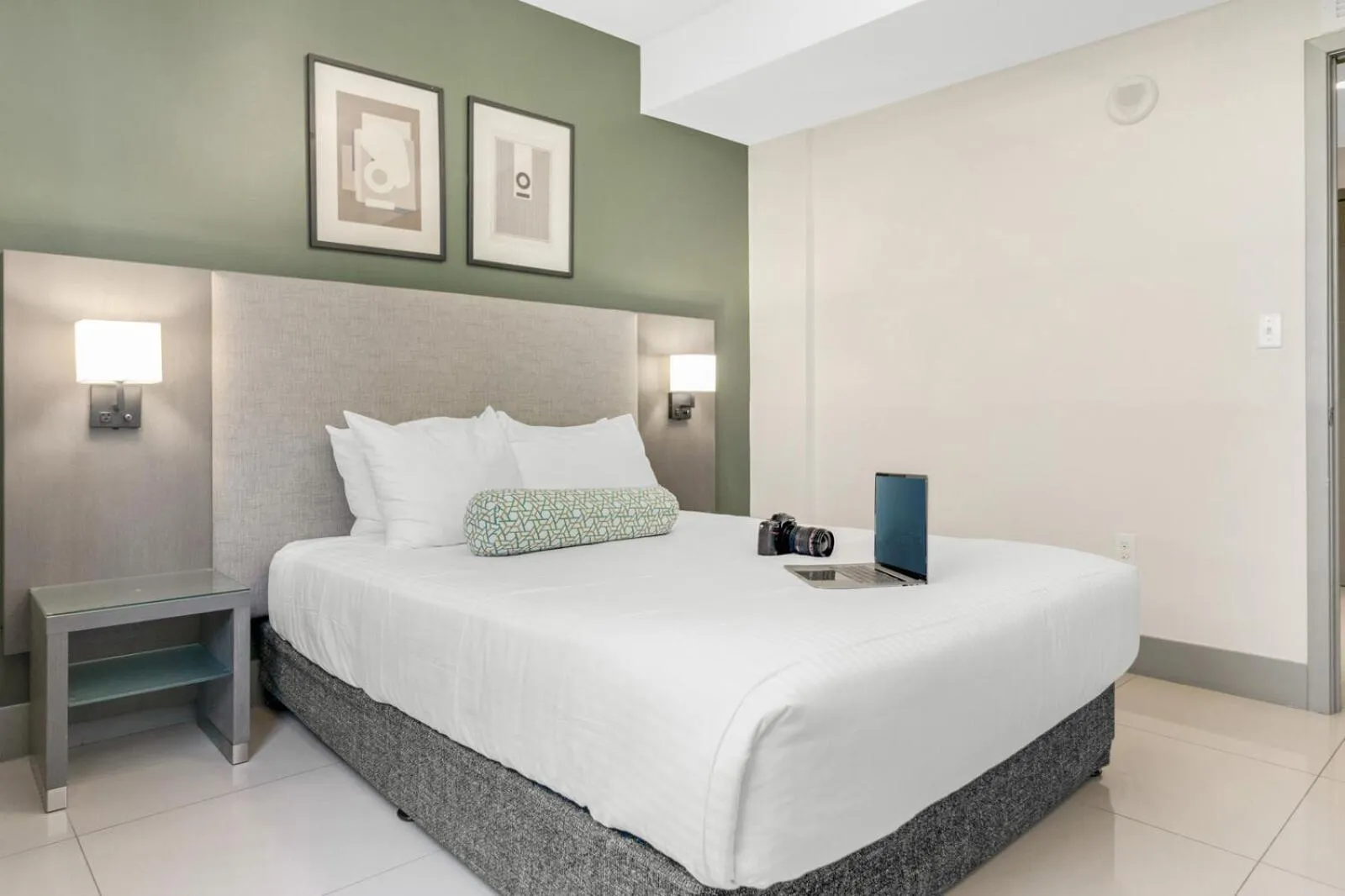 Bed in Roami at Habitat Brickell
