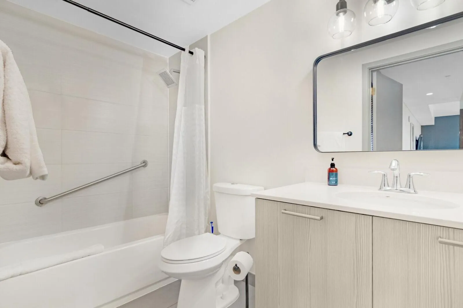 Roami at Habitat Brickell