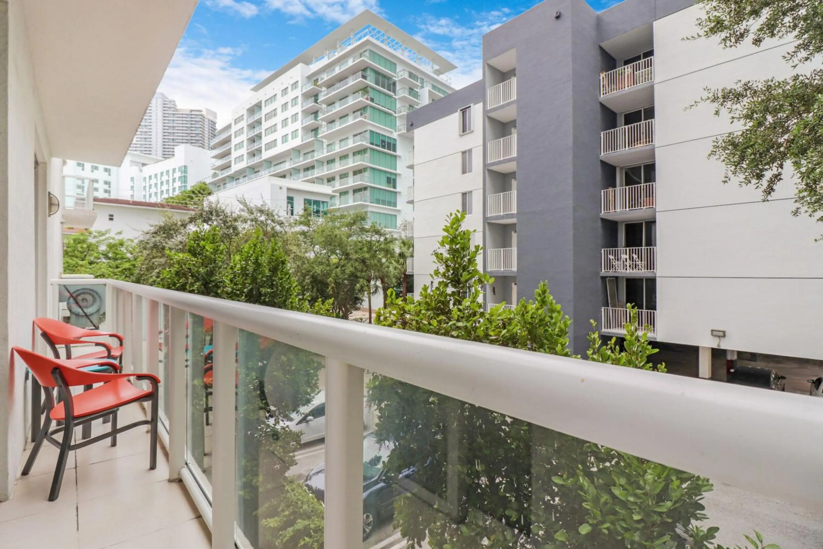 Roami at Habitat Brickell