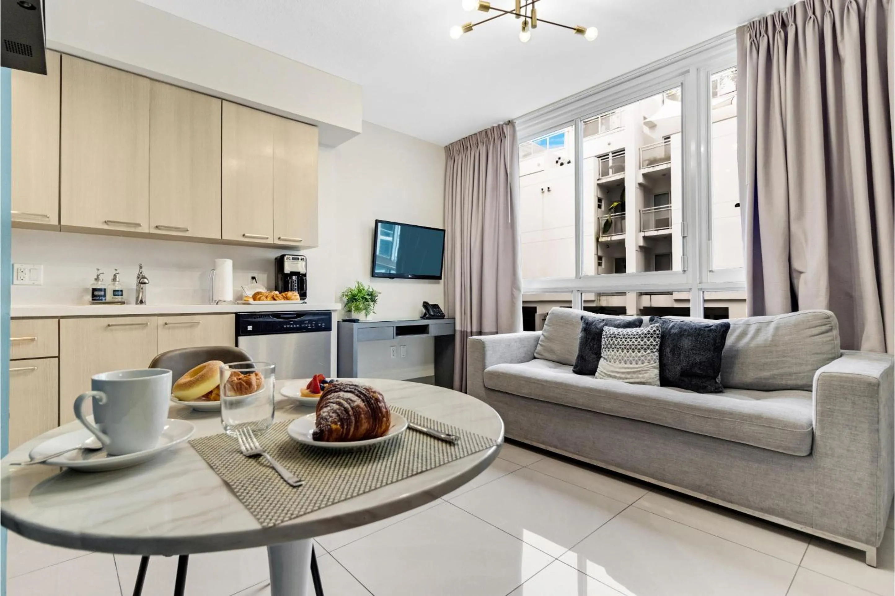 Roami at Habitat Brickell