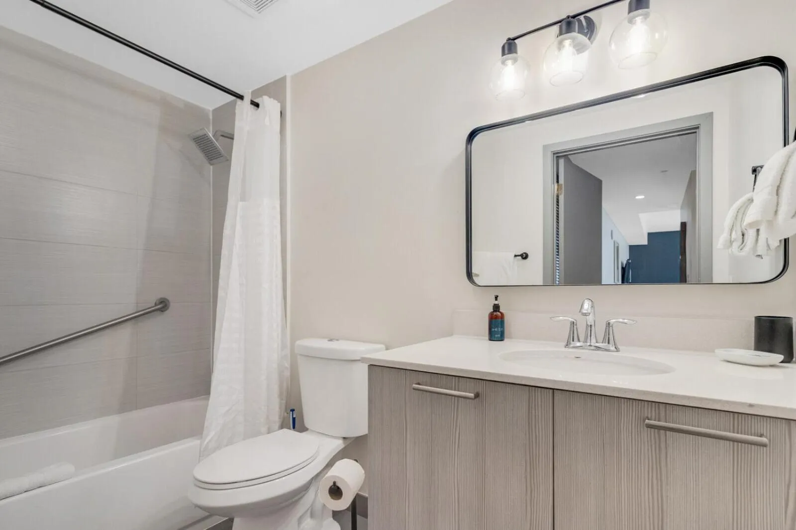 Roami at Habitat Brickell