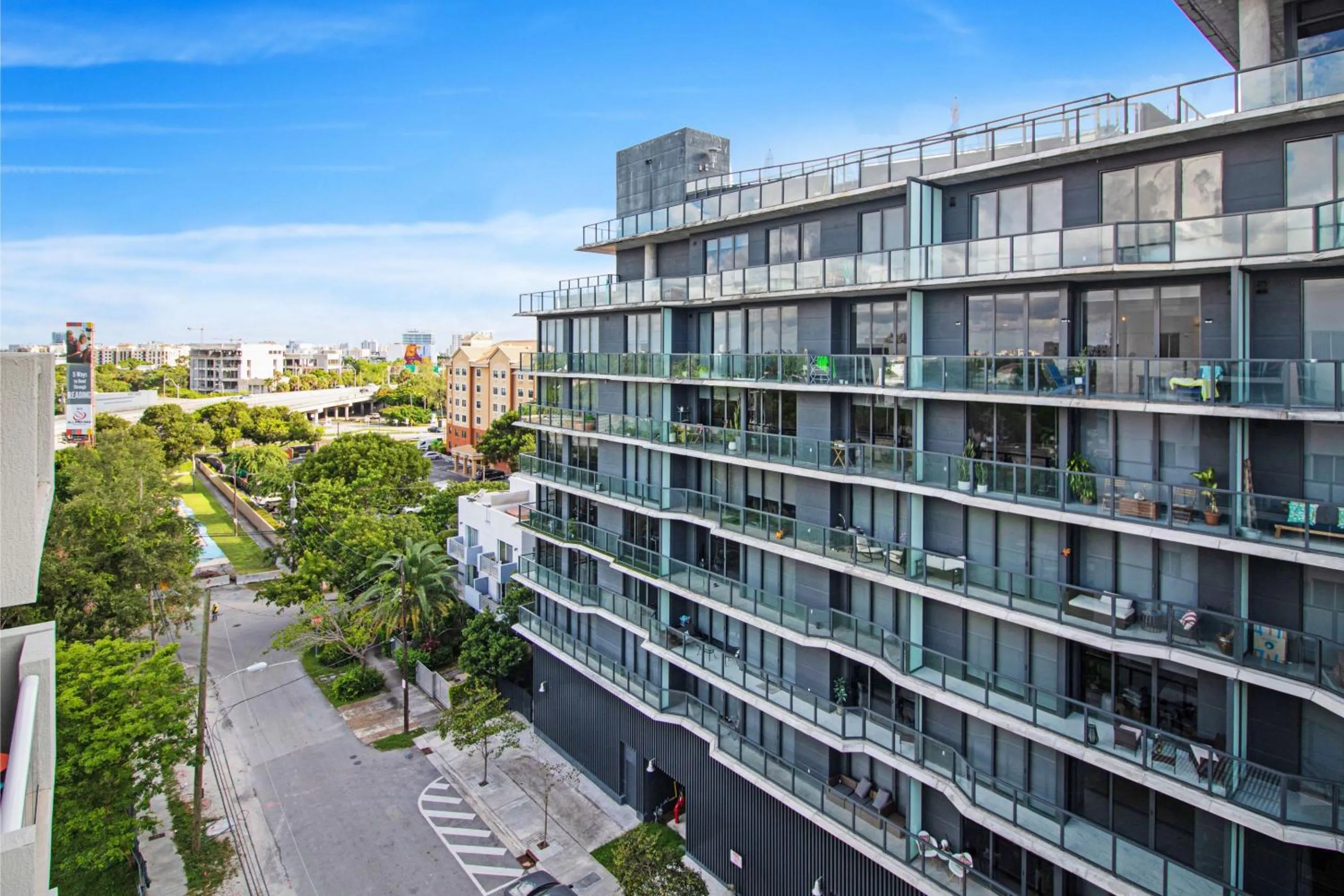 Roami at Habitat Brickell