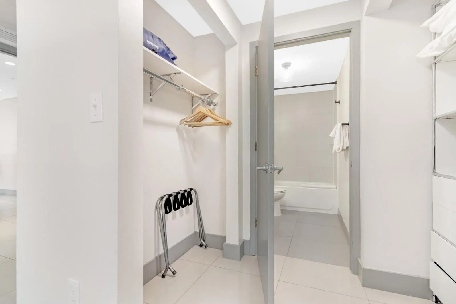 Roami at Habitat Brickell