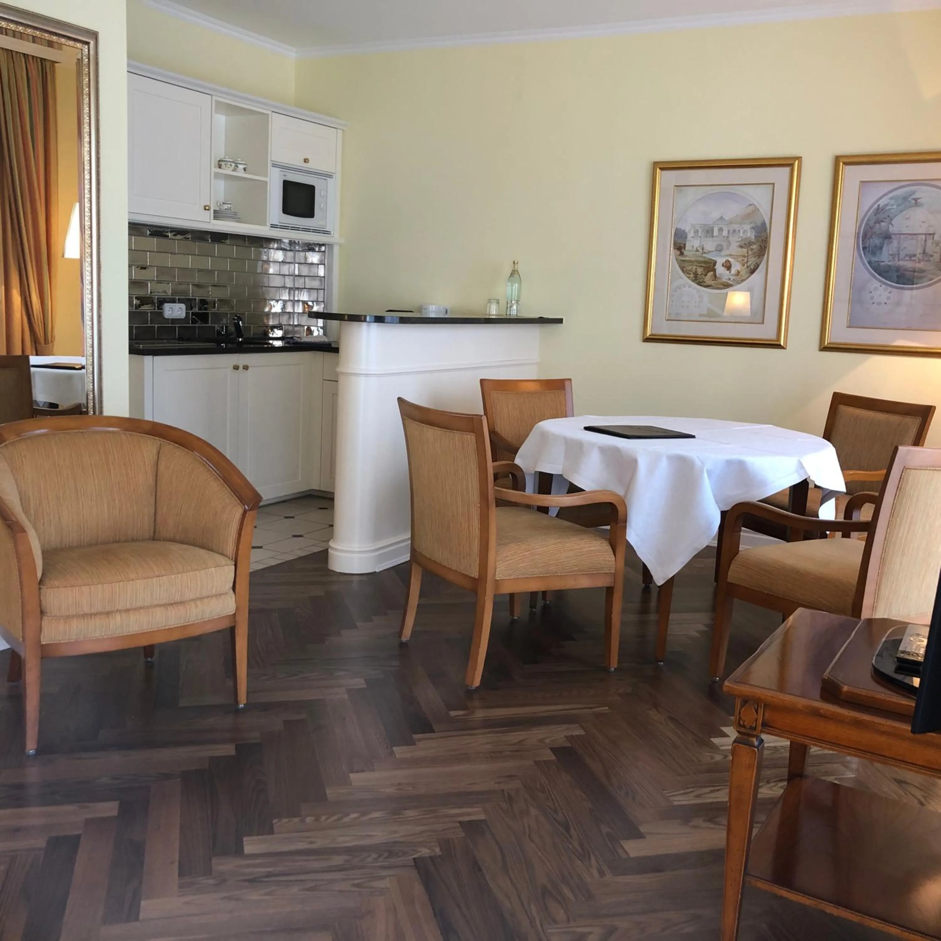 Photo of the whole room in Hotel Scherf