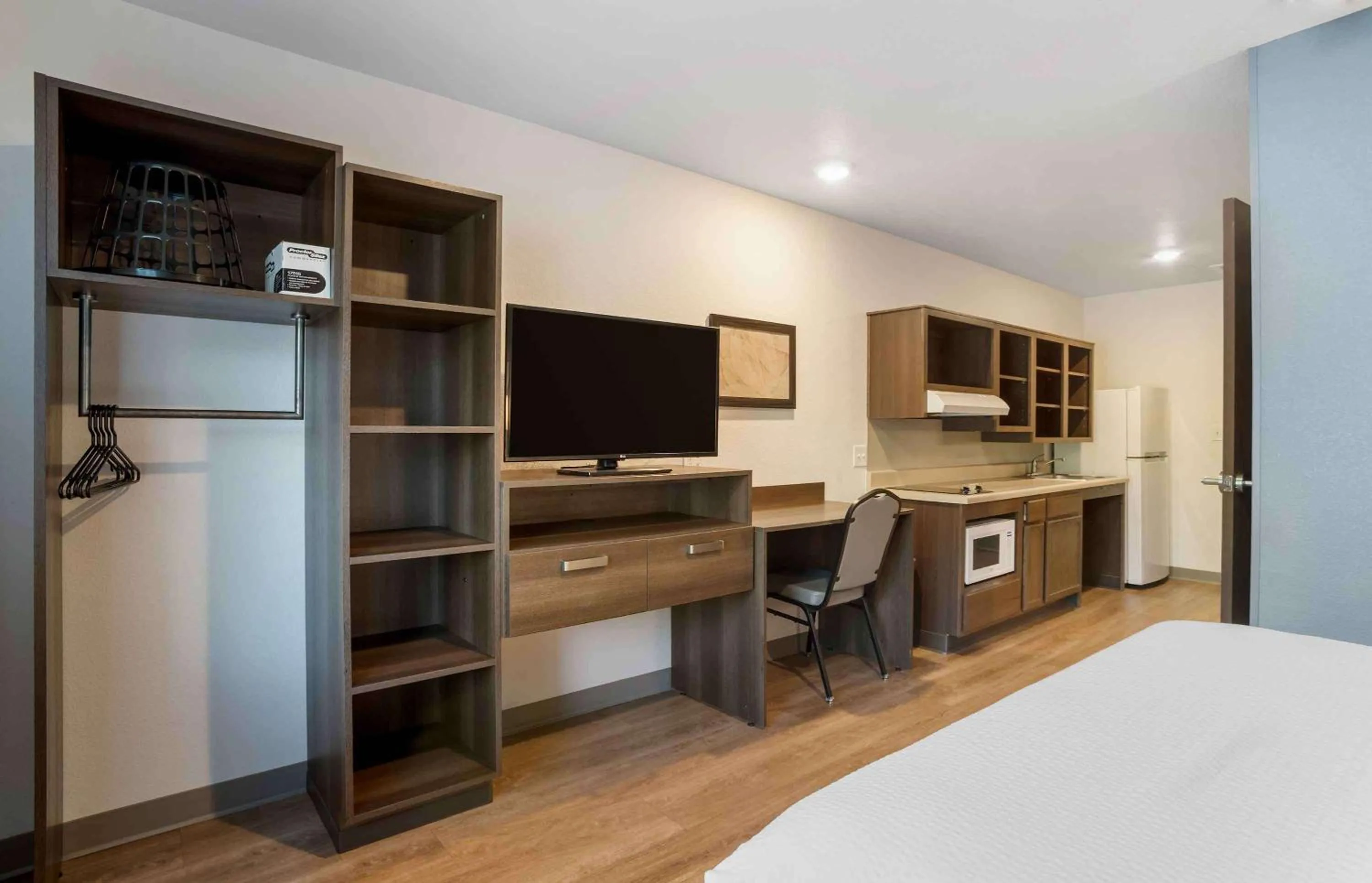 Bedroom in Extended Stay America Suites - Charlotte - Matthews