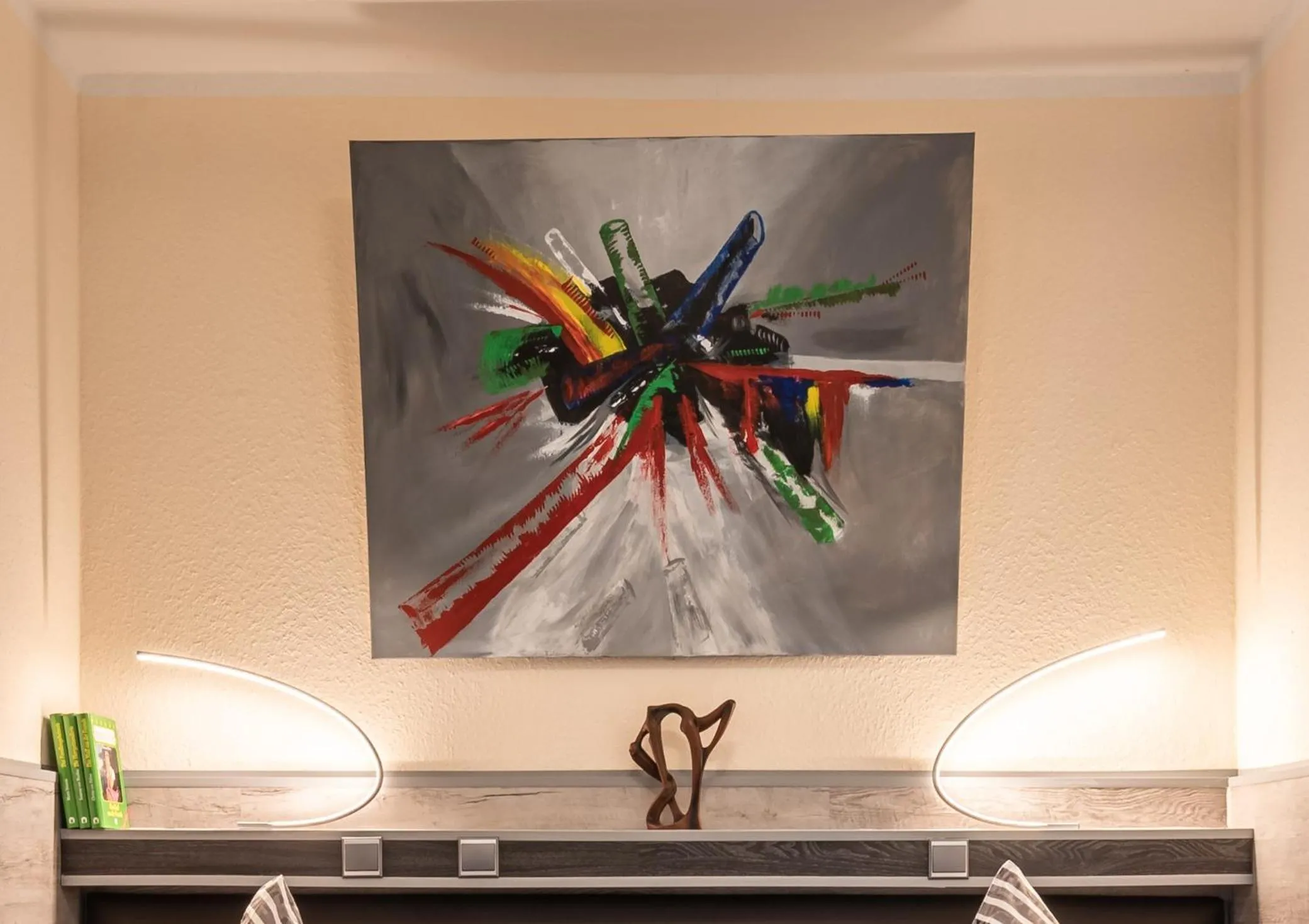 Decorative detail in AKZENT Land-Hotel Zum Schwan, Garni WEILERSWIST-METTERNICH, 3 E-LADESTATIONEN, Nähe PHANTASIALAND, PALMENPARADIES Euskirchen