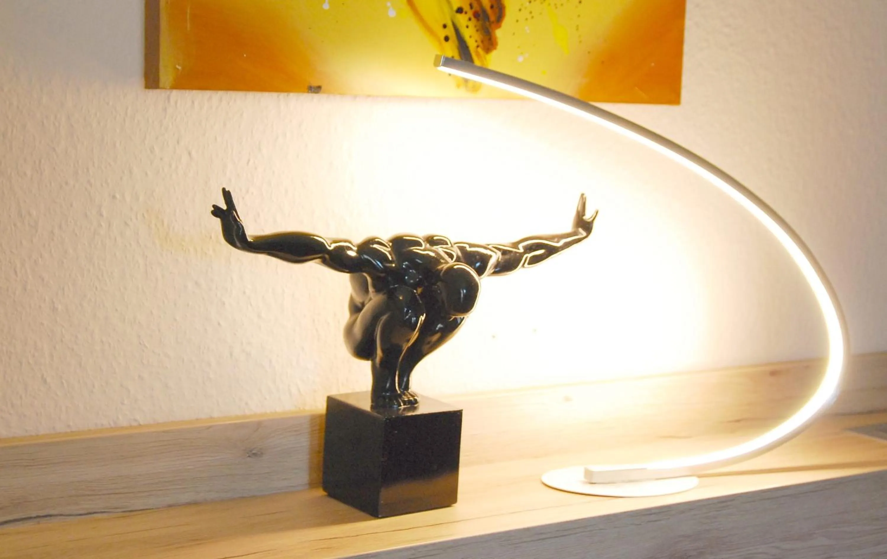 Property building in AKZENT Land-Hotel Zum Schwan, Garni WEILERSWIST-METTERNICH, 3 E-LADESTATIONEN, Nähe PHANTASIALAND, PALMENPARADIES Euskirchen