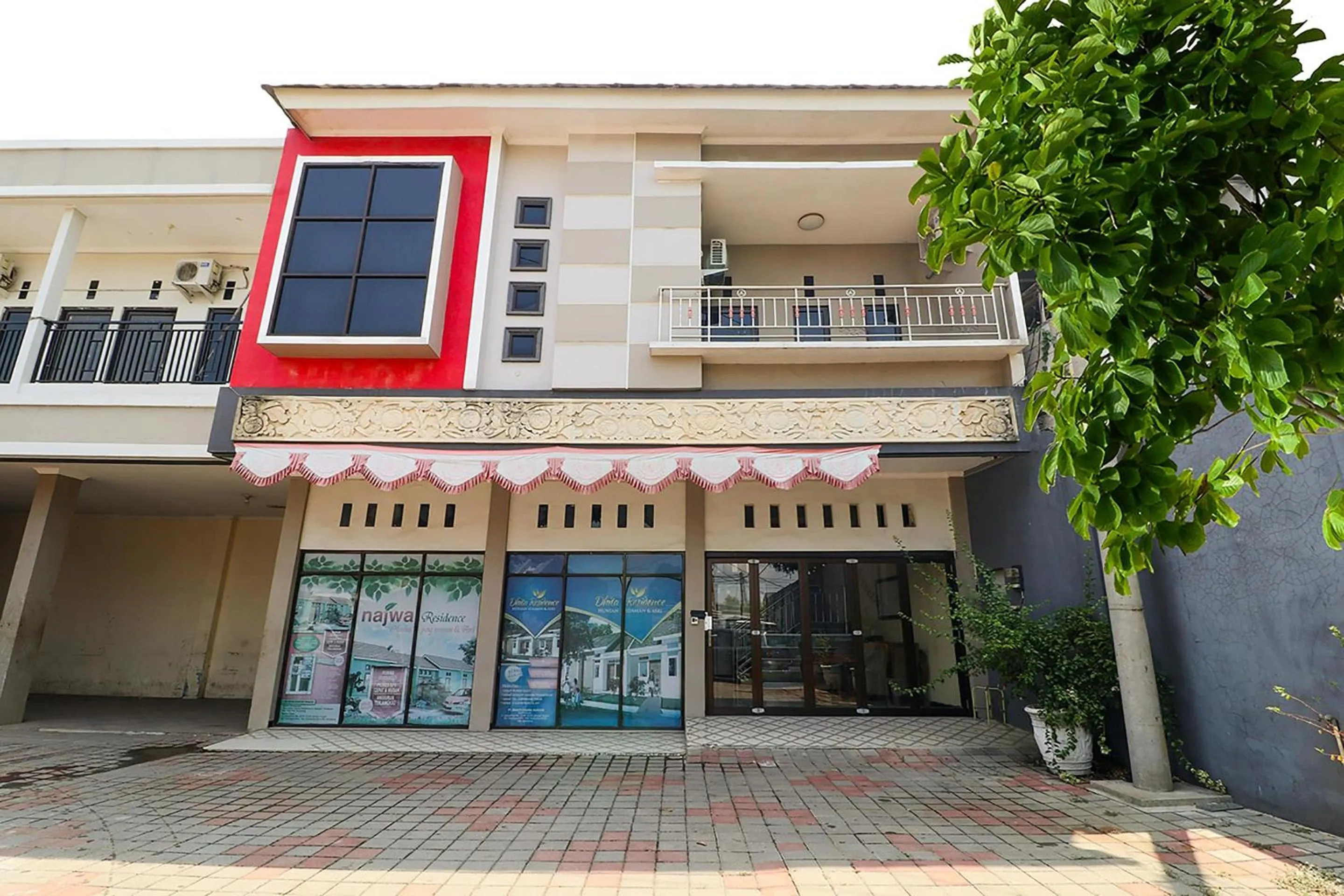 Facade/entrance in SPOT ON 3859 Sweet Candy 2NearResinda park mall