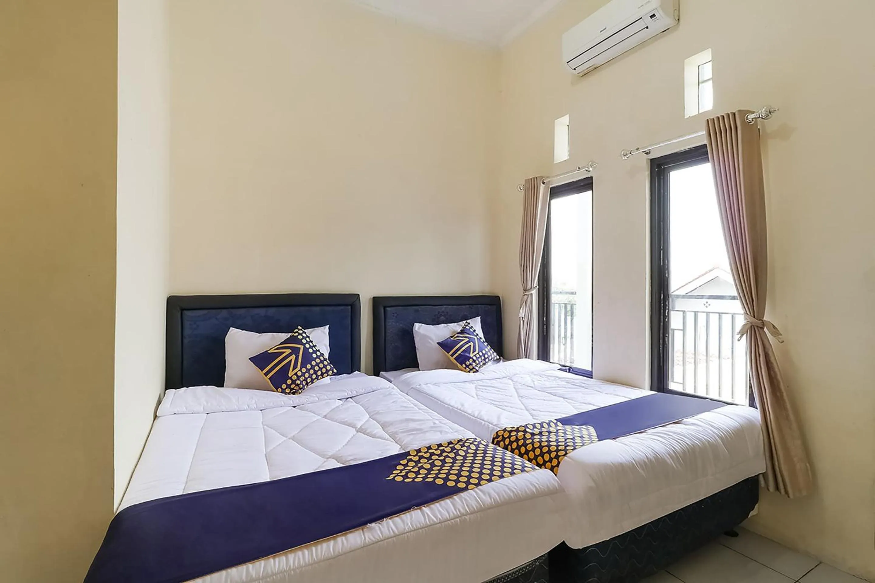 Bedroom, Bed in SPOT ON 3859 Sweet Candy 2NearResinda park mall