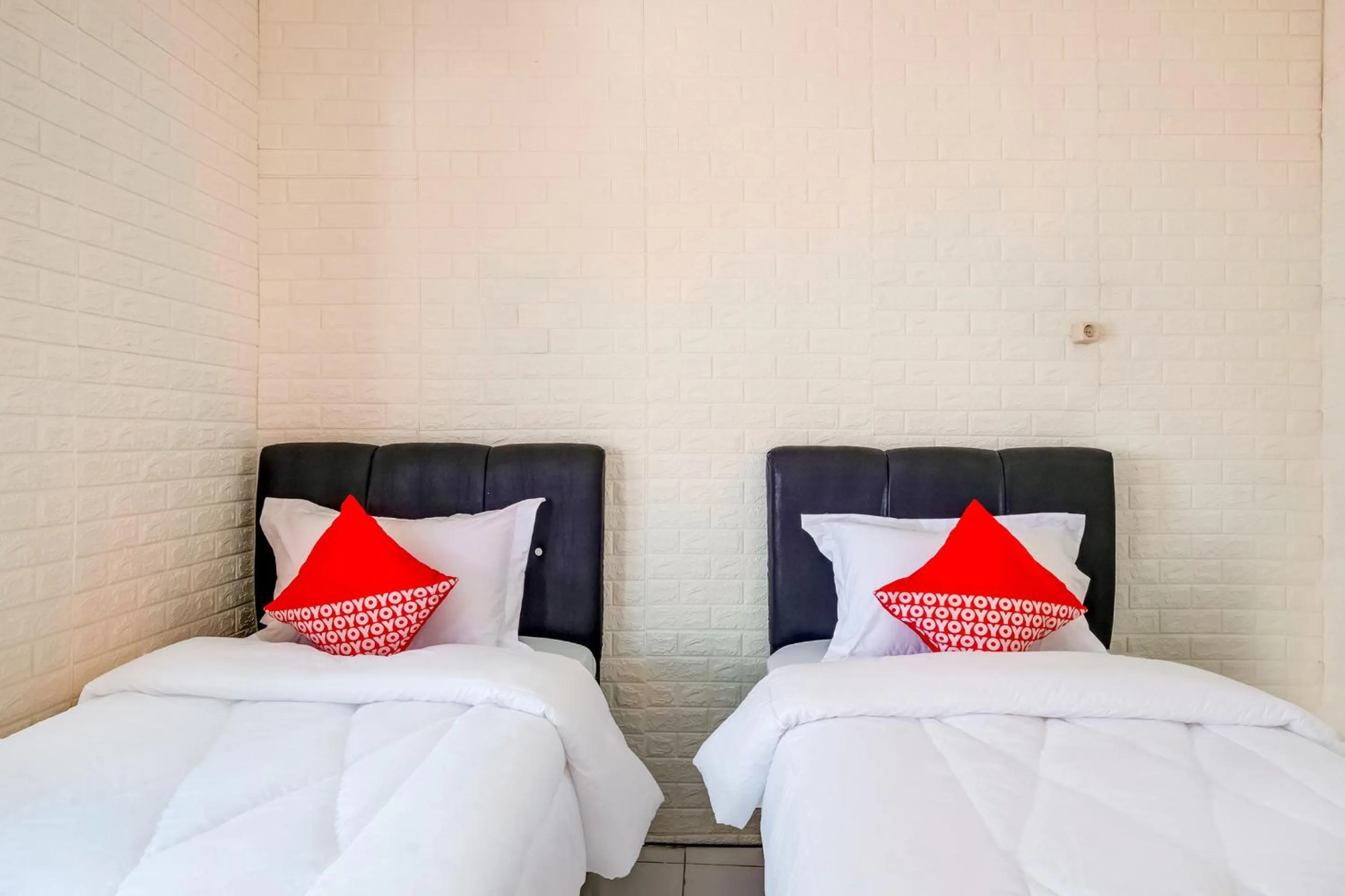 Bedroom, Bed in Hotel O Graha Hsc Syariah