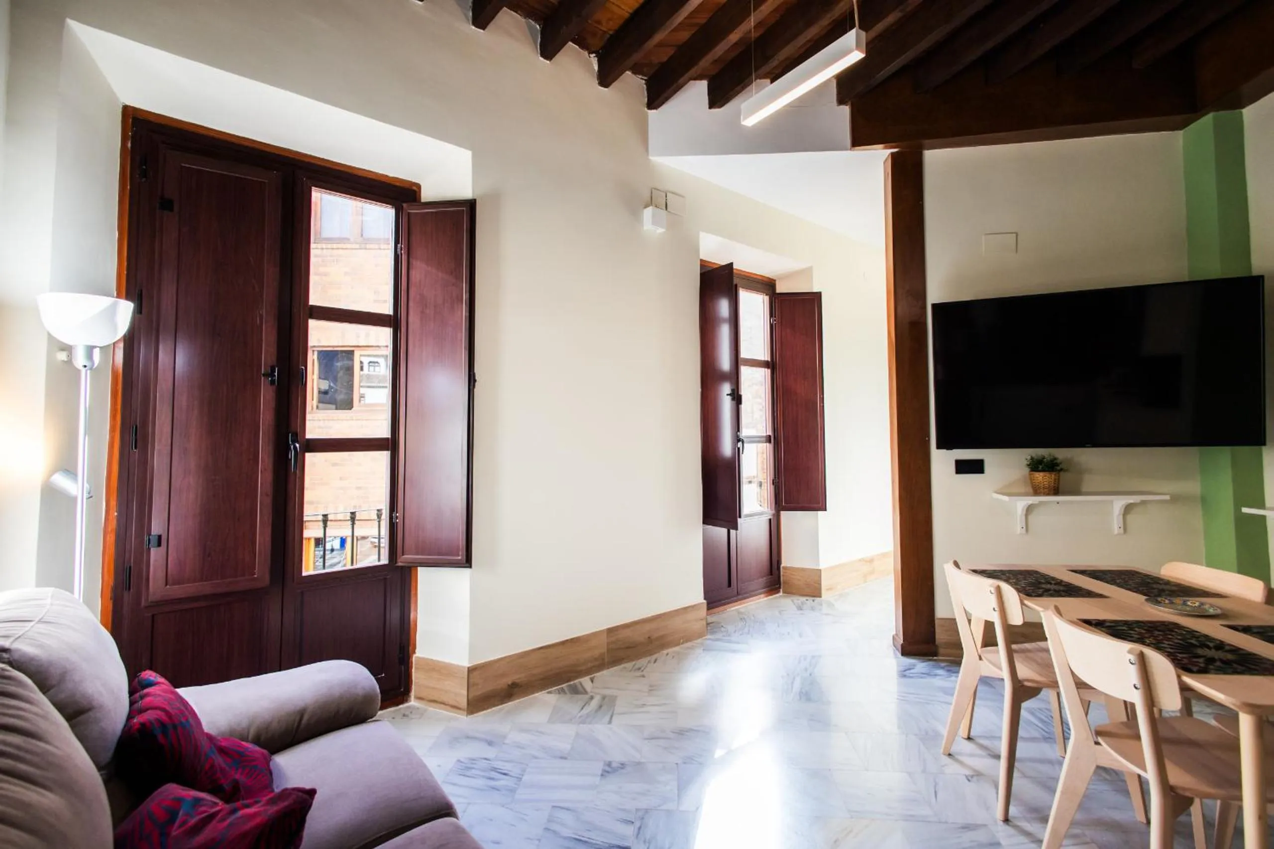 Dining area in Apartamentos Reyes Católicos