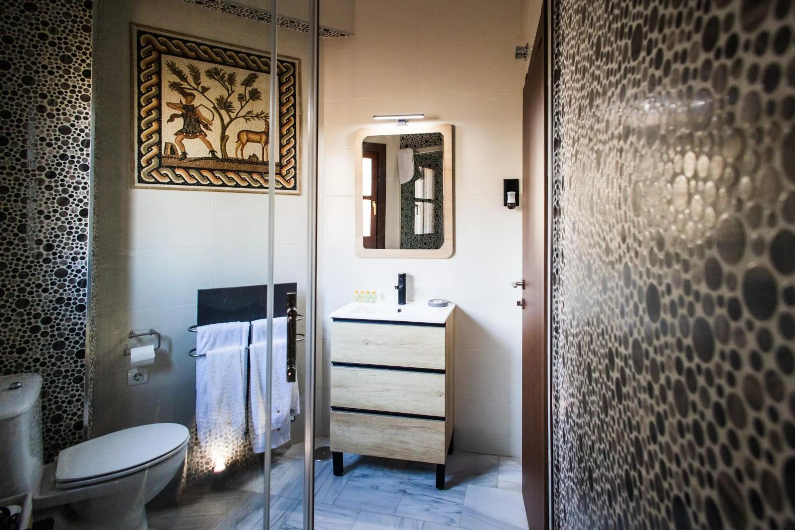 Bathroom in Apartamentos Reyes Católicos