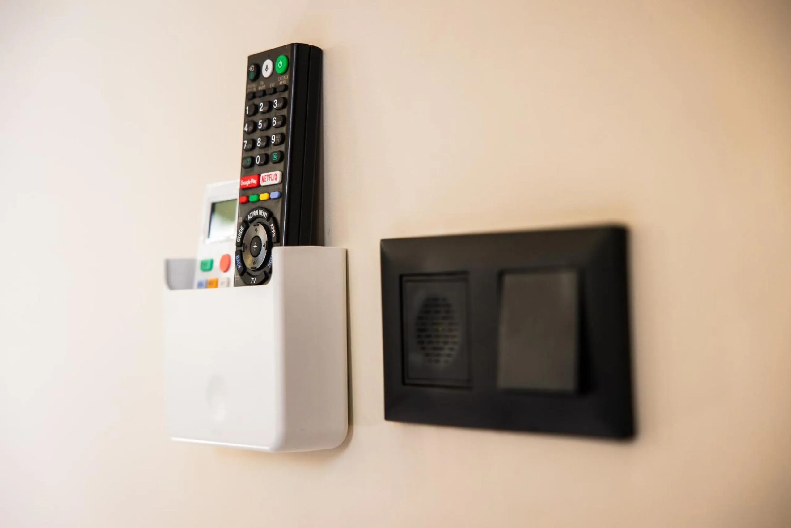 Decorative detail in Apartamentos Reyes Católicos