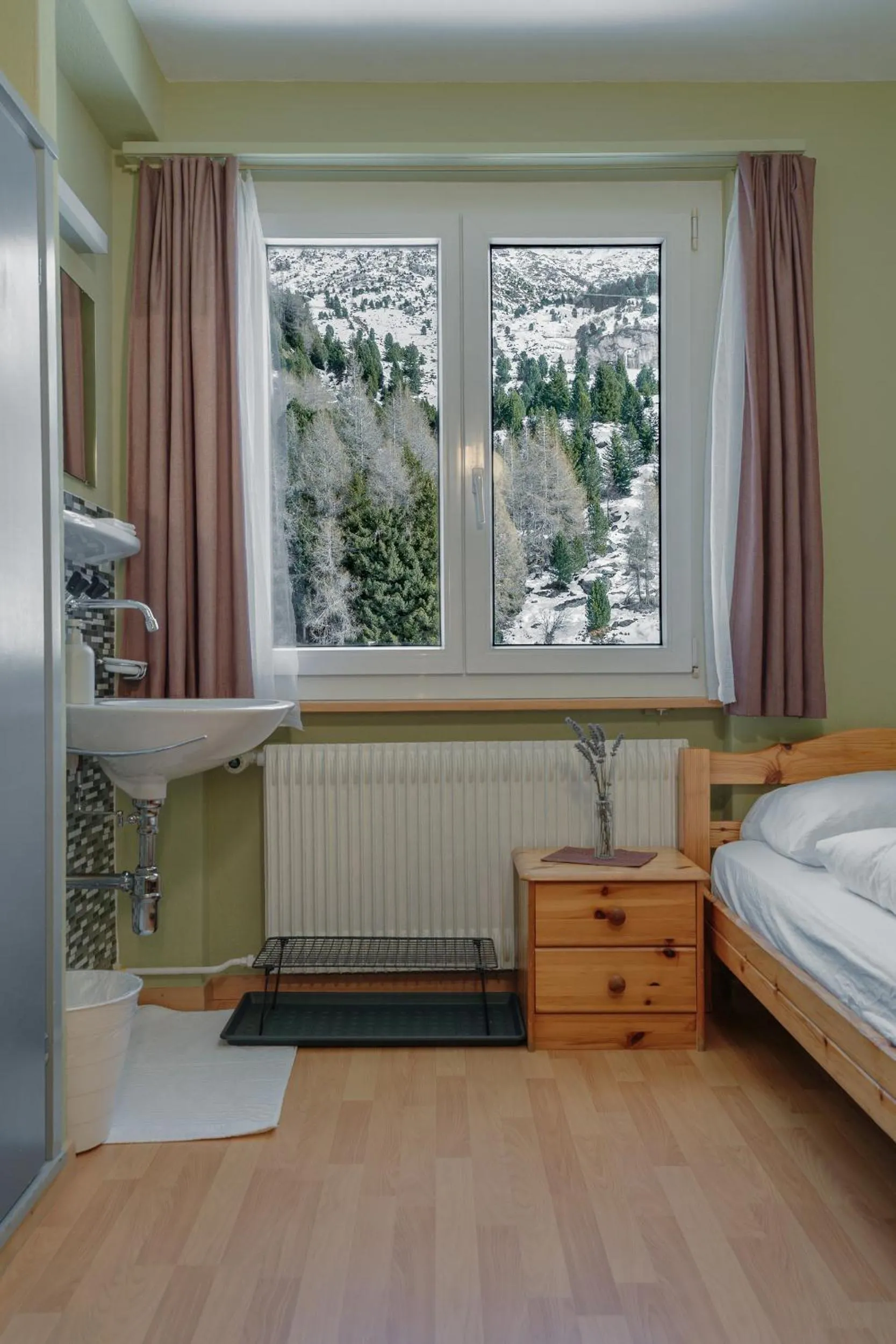 Bed in Hotel Guidon Zimmer