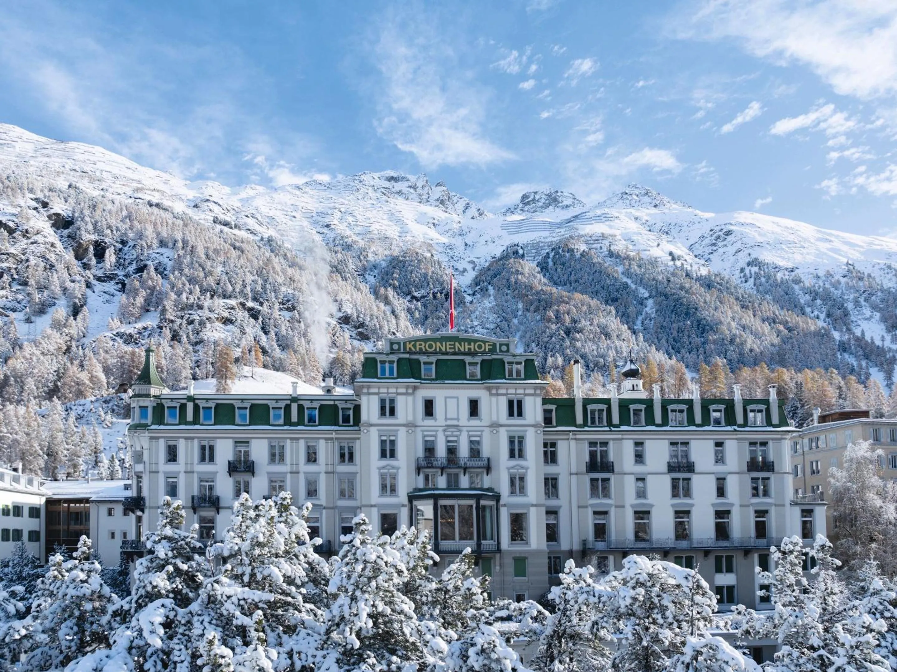 Facade/entrance in Grand Hotel Kronenhof