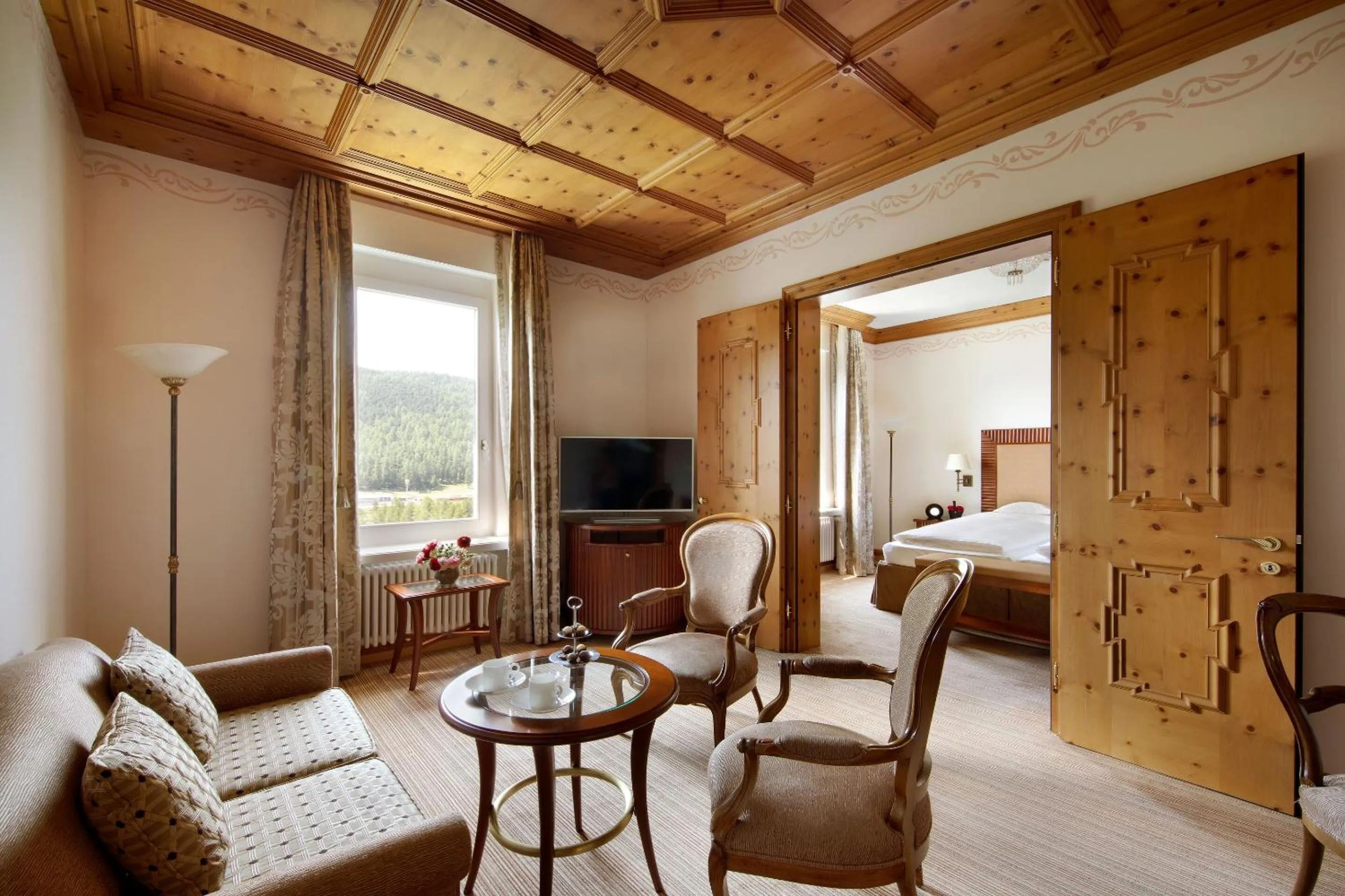 Seating area, Bed in Grand Hotel Kronenhof