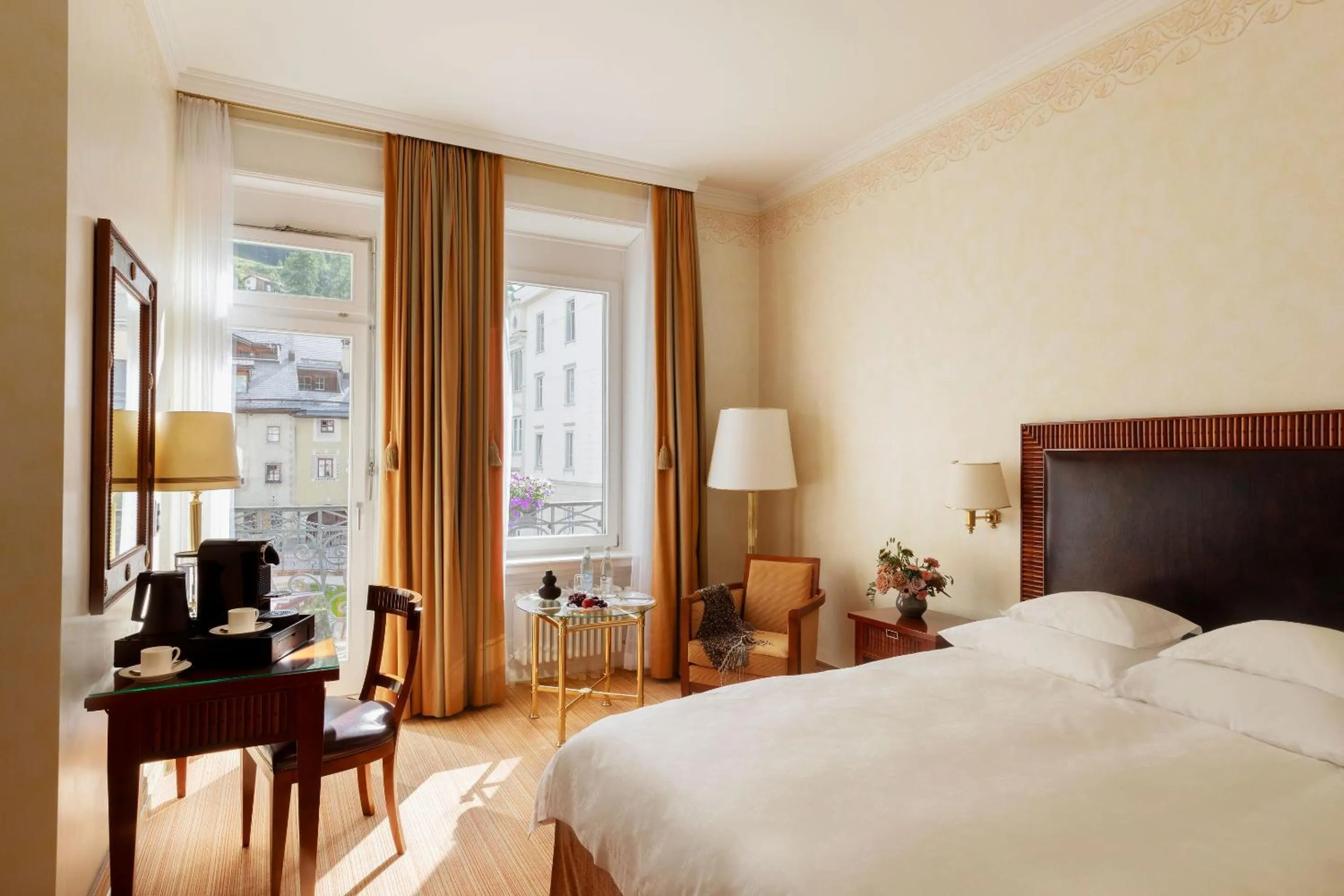 View (from property/room), Bed in Grand Hotel Kronenhof