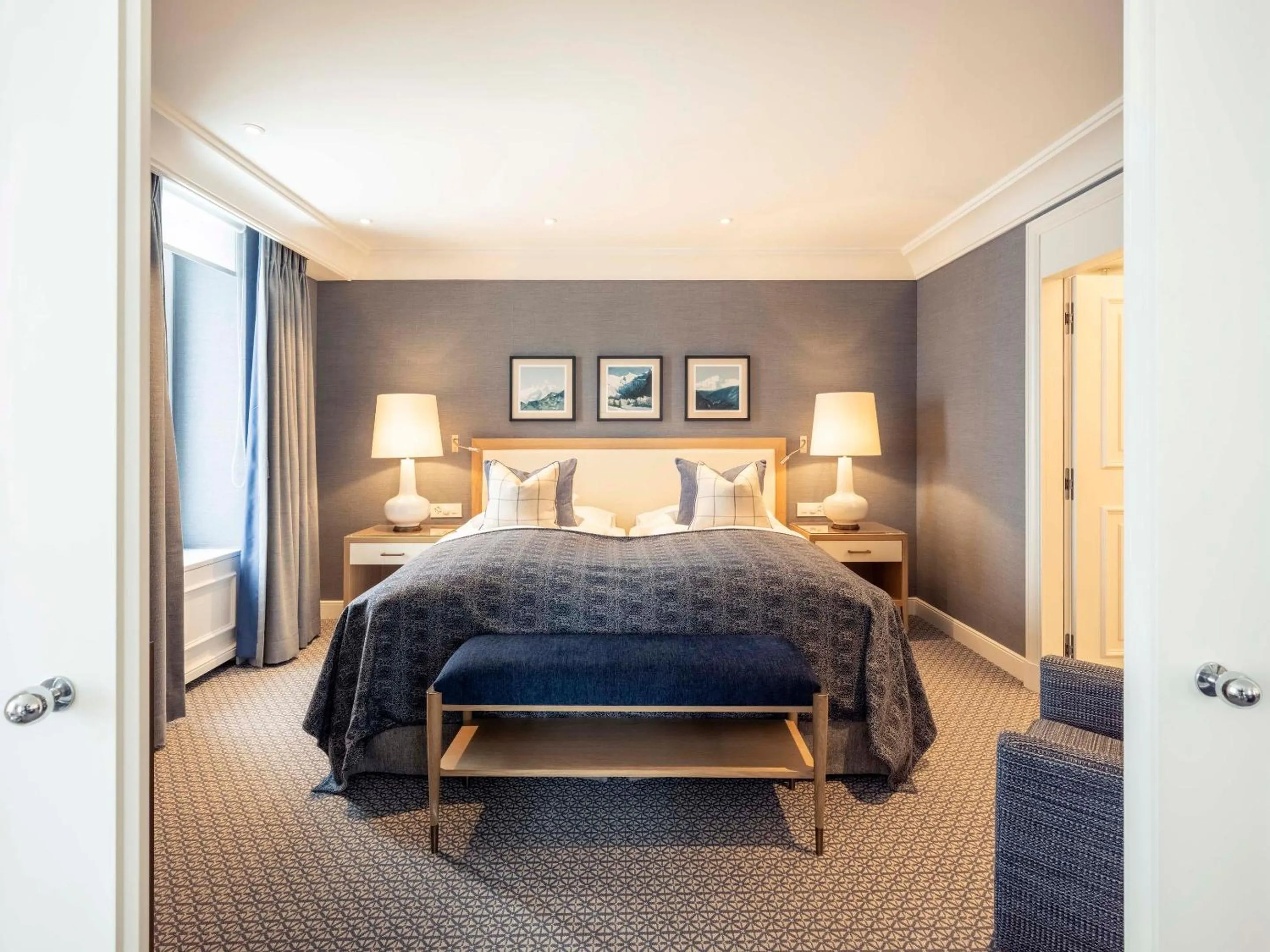 Bedroom, Bed in Grand Hotel Kronenhof