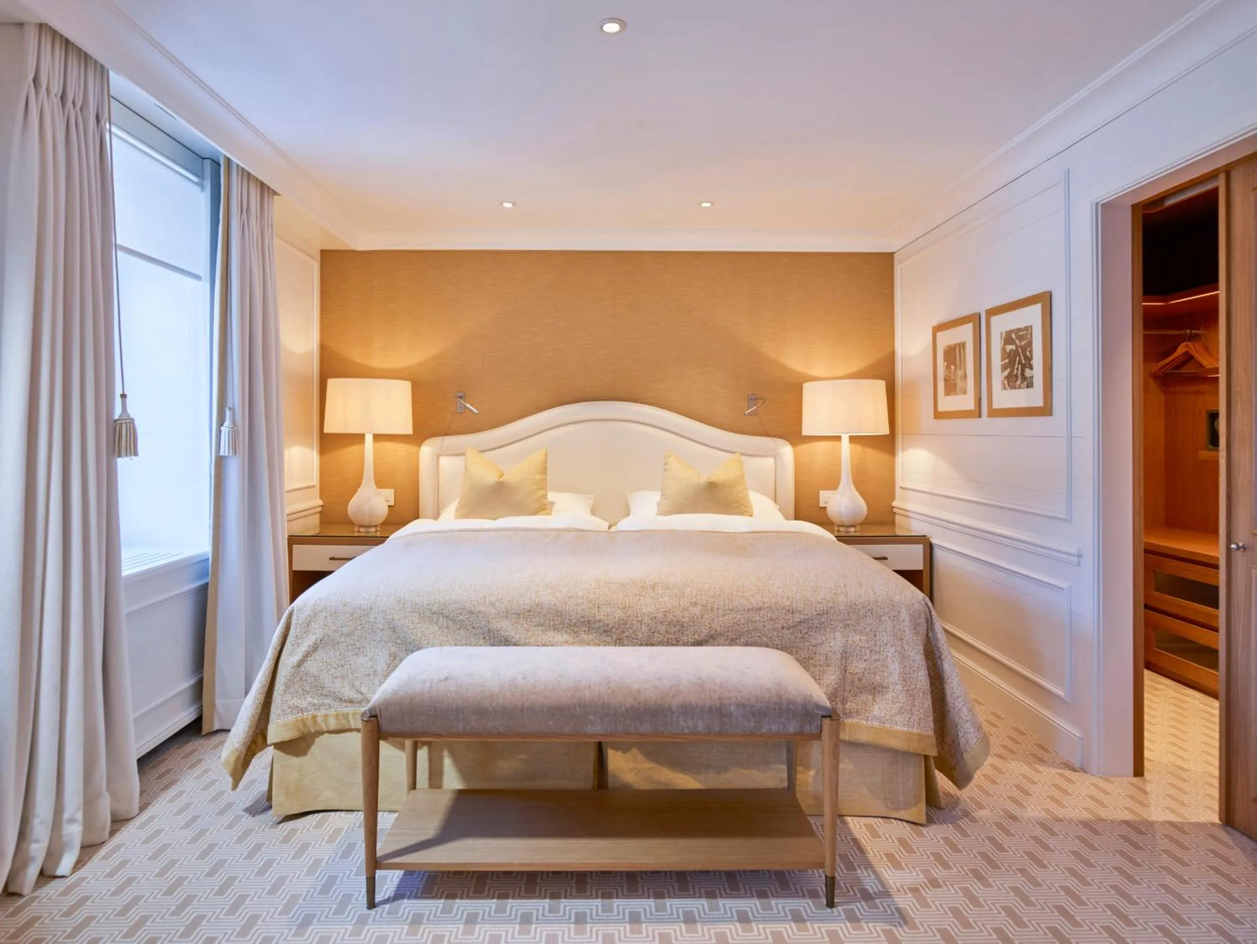 Bed in Grand Hotel Kronenhof